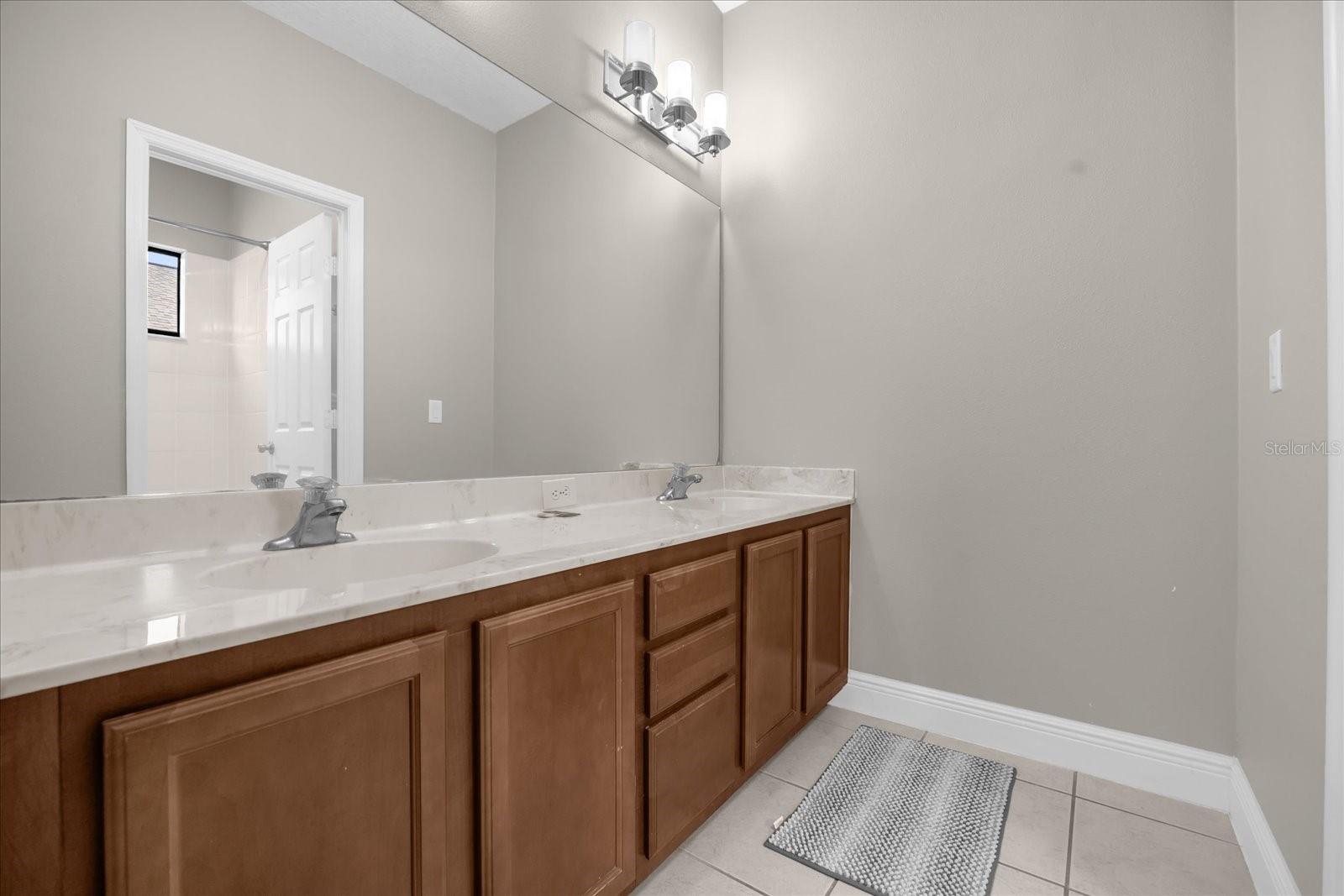 Image 25 of 33 For 9657 Moss Rose Way