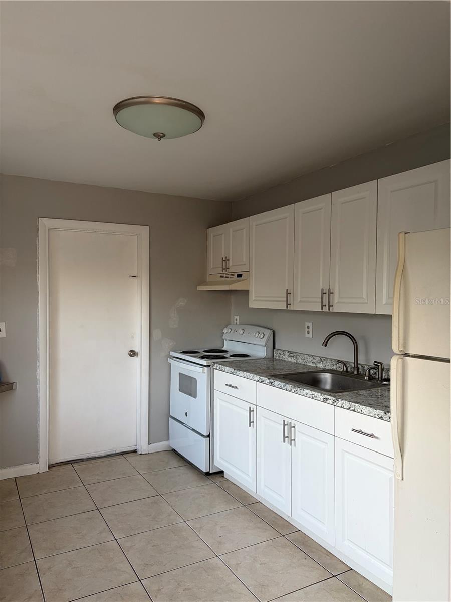 Image 3 of 8 For 5793 Oleander Drive