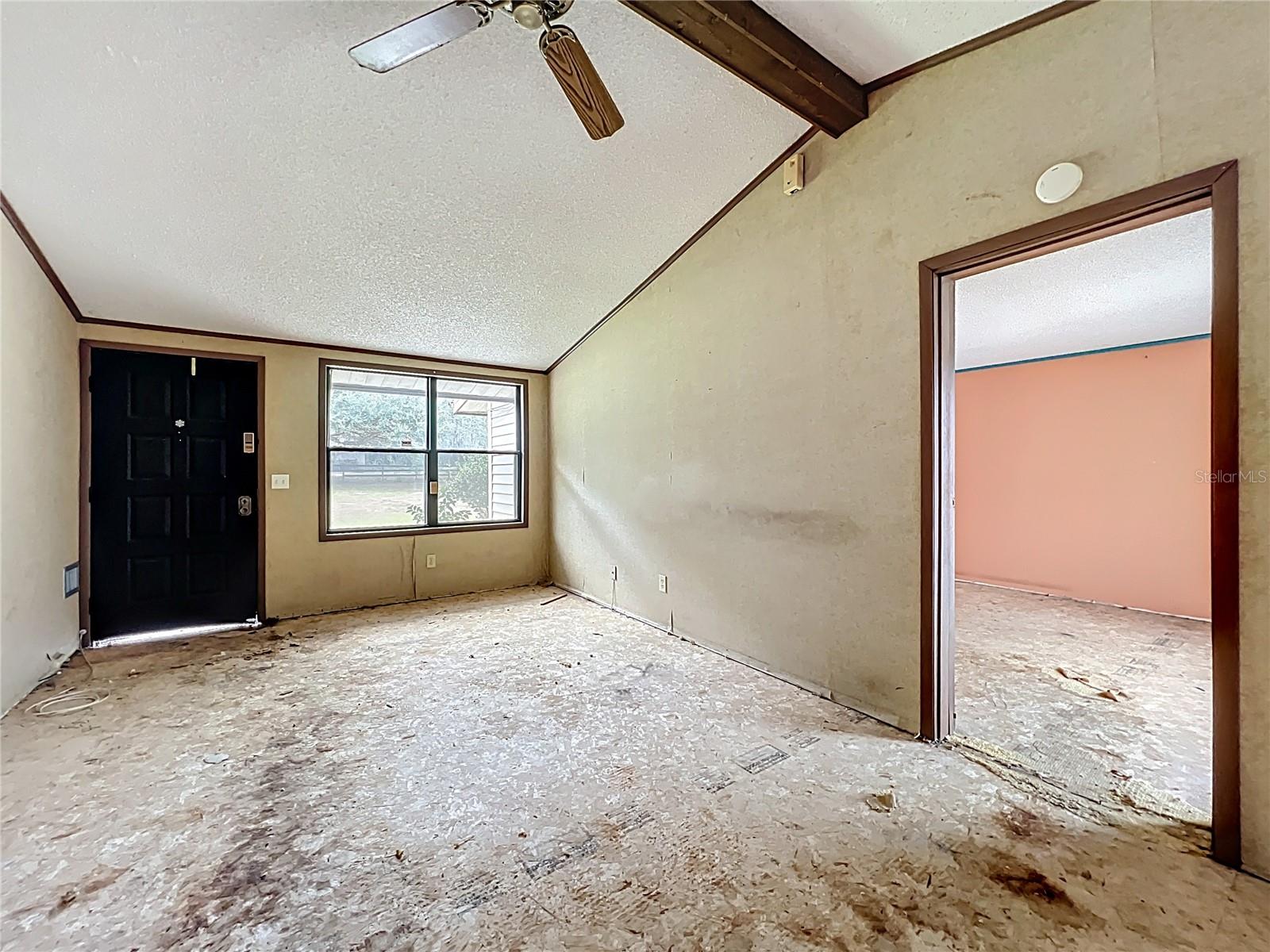 Image 10 of 64 For 32200 Avington Road