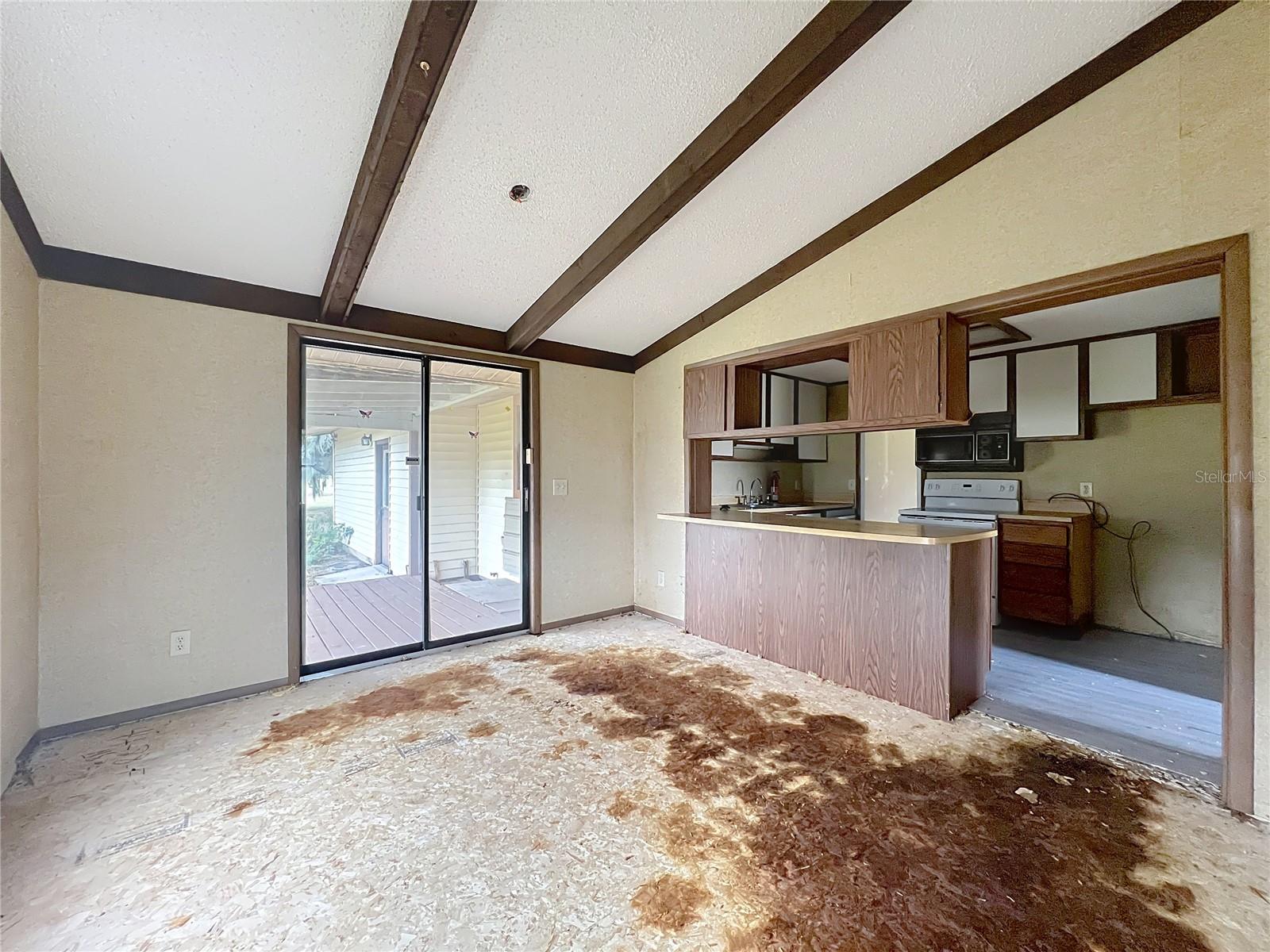 Image 21 of 64 For 32200 Avington Road