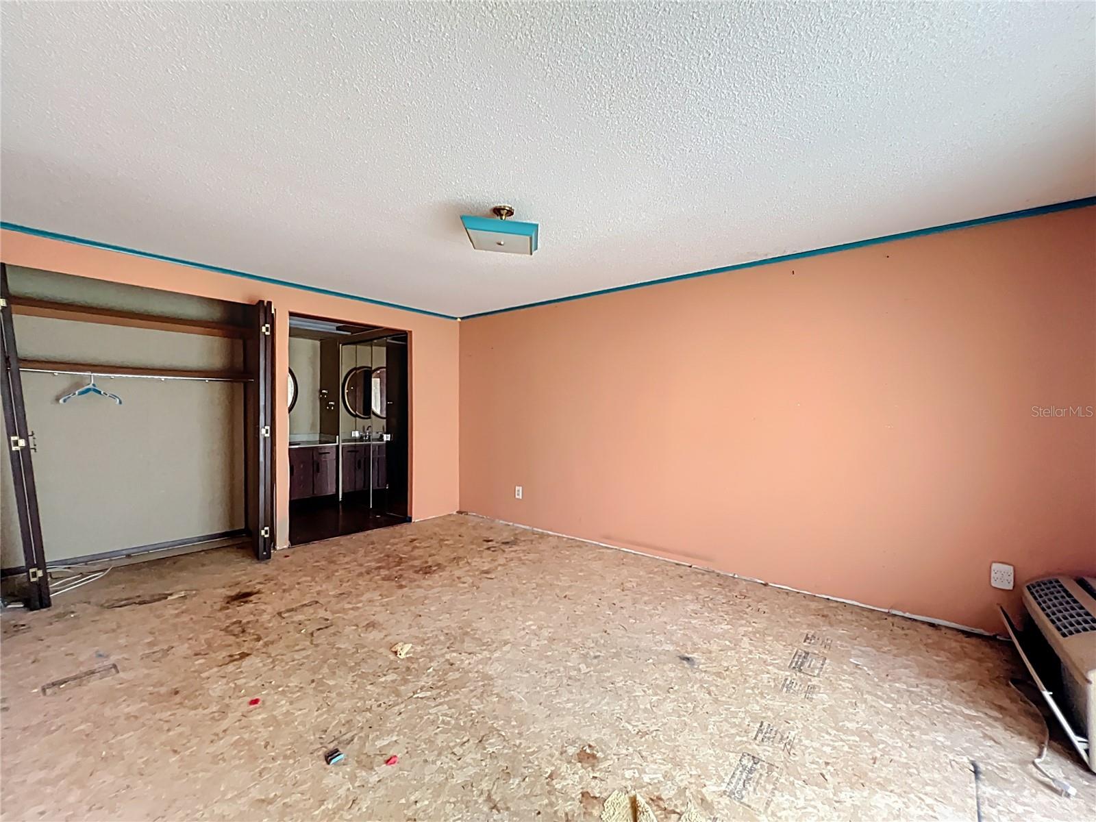 Image 24 of 64 For 32200 Avington Road