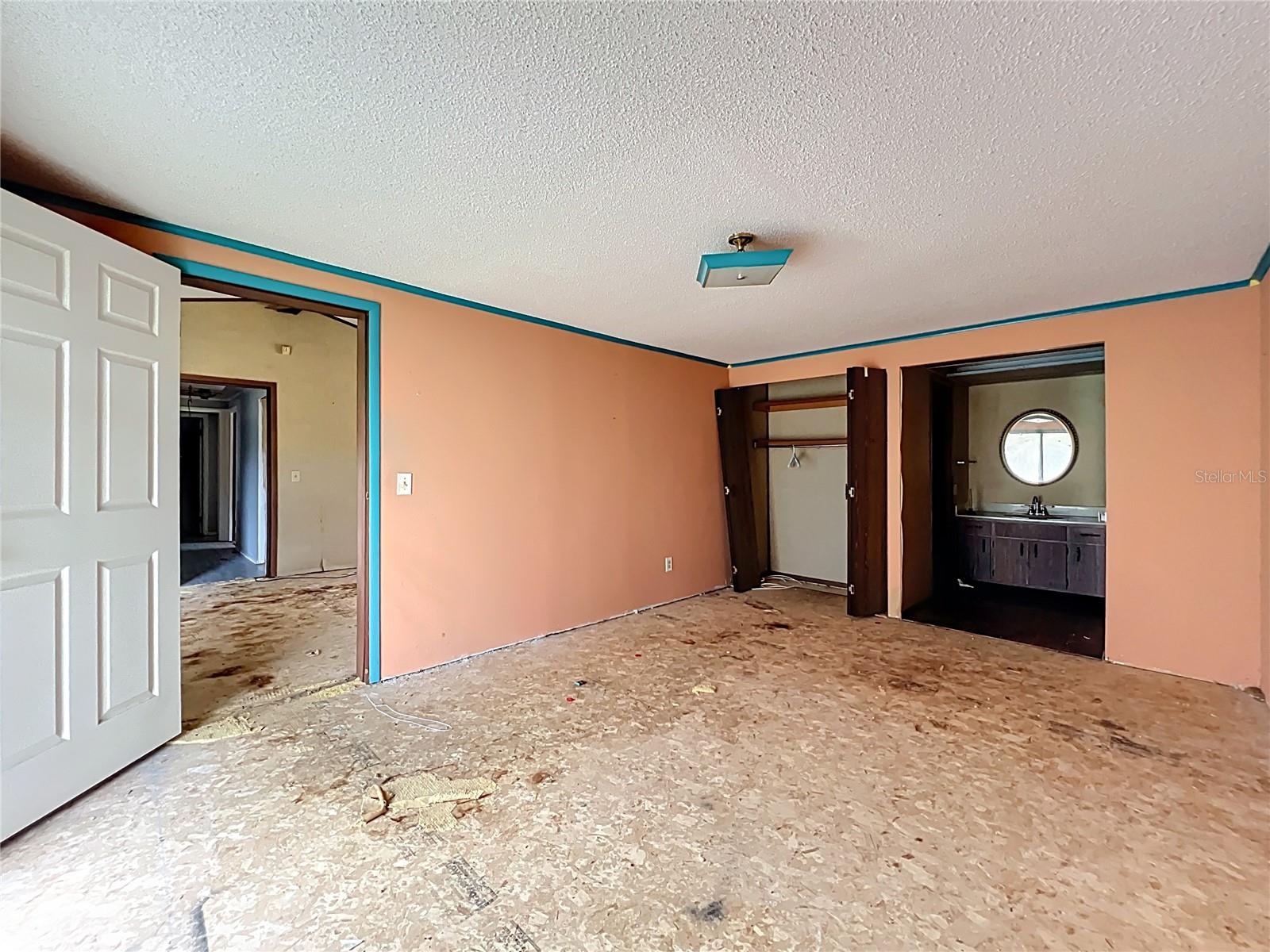 Image 25 of 64 For 32200 Avington Road