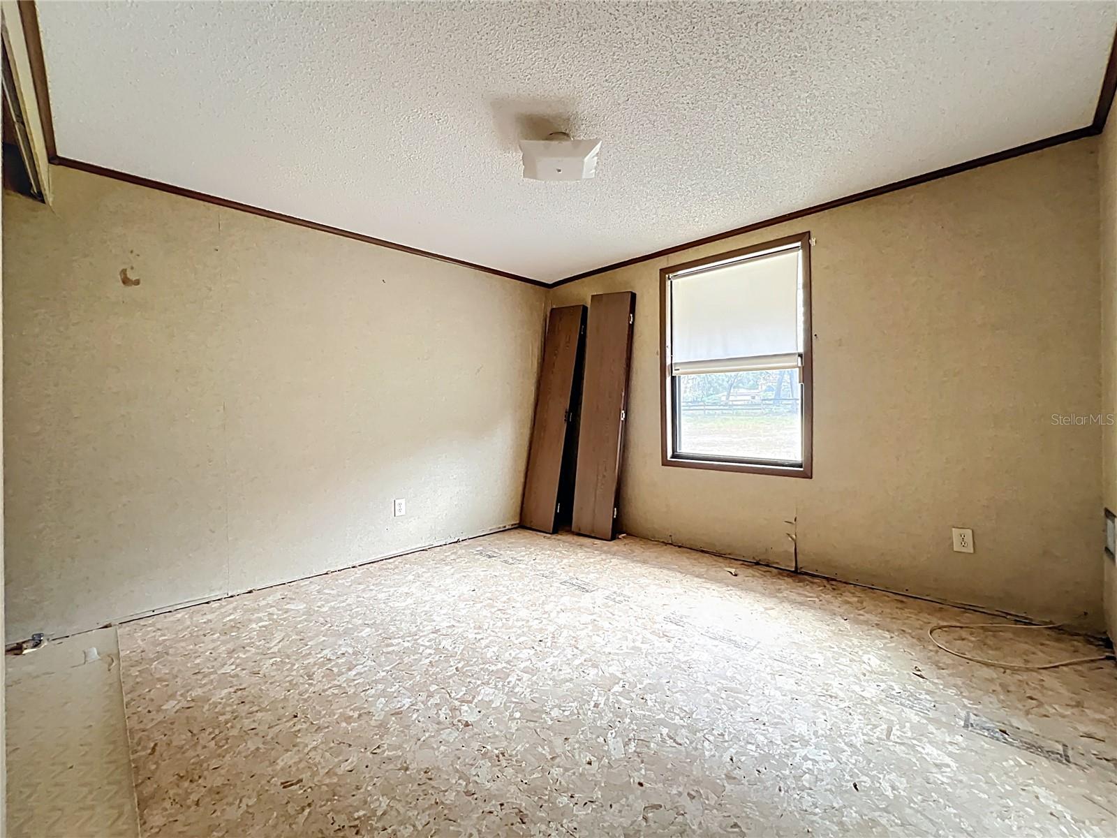 Image 33 of 64 For 32200 Avington Road