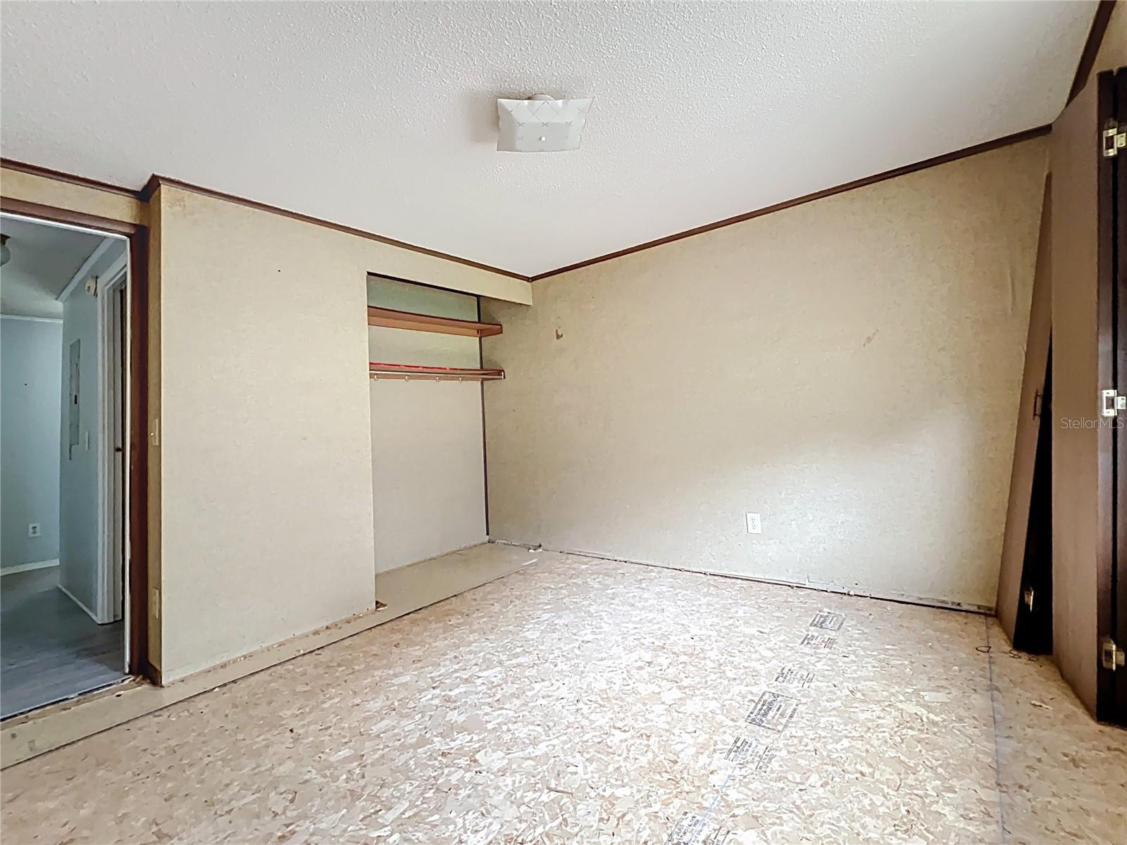 Image 34 of 64 For 32200 Avington Road