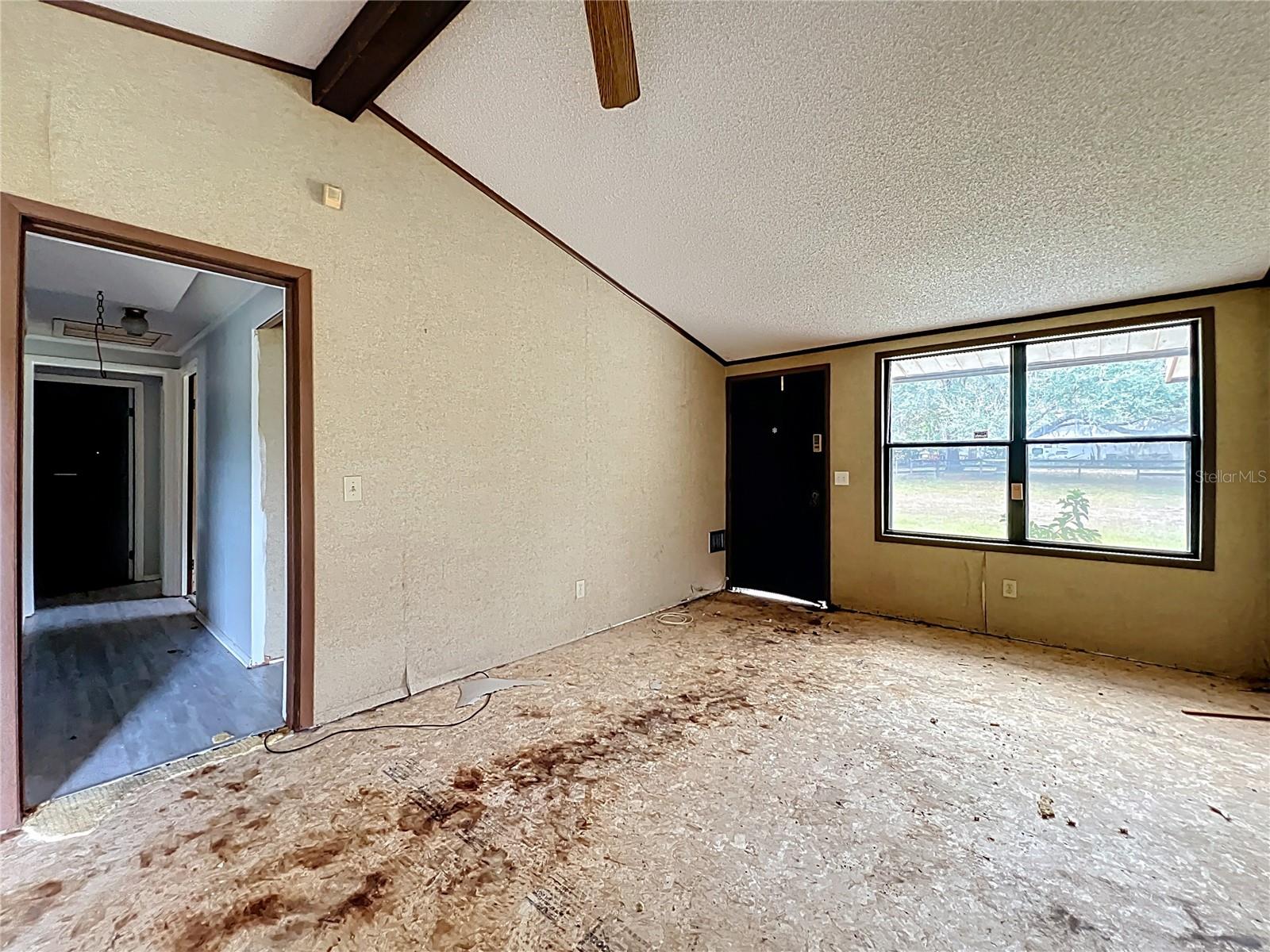 Image 7 of 64 For 32200 Avington Road