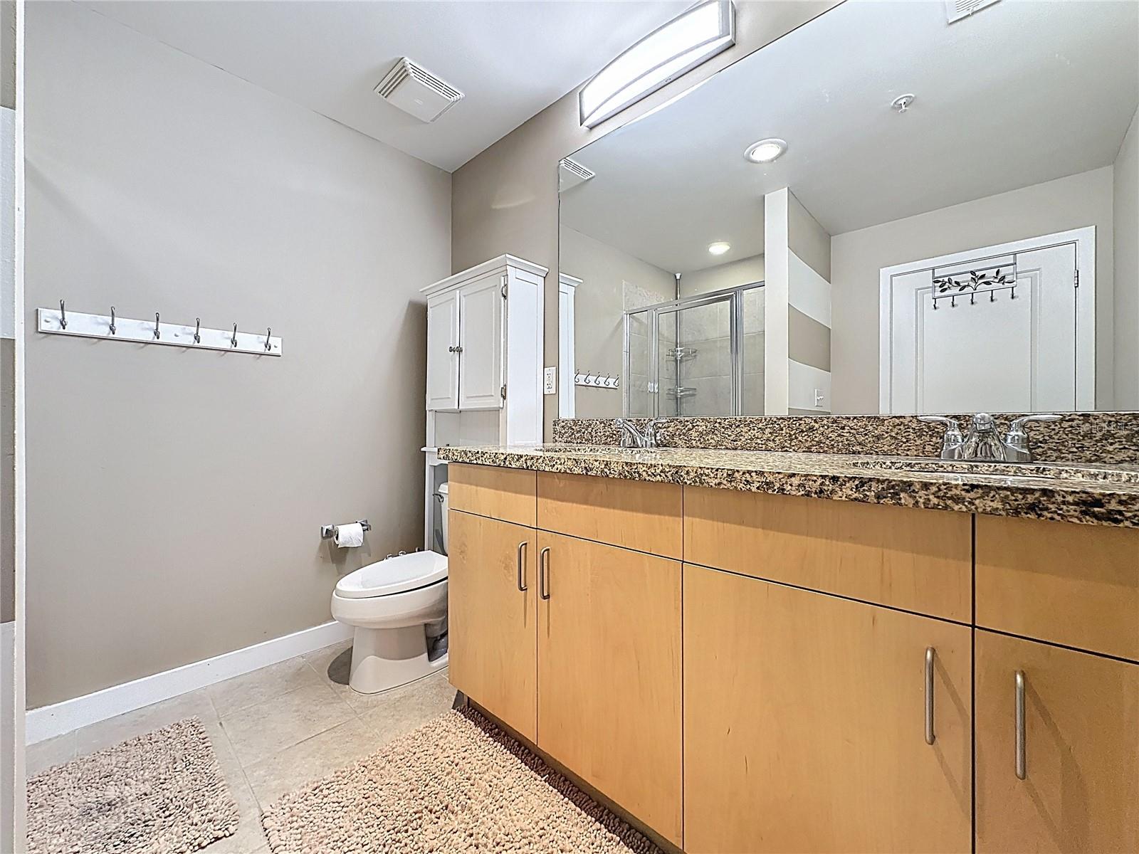 Image 21 of 36 For 155 Court Avenue 2502