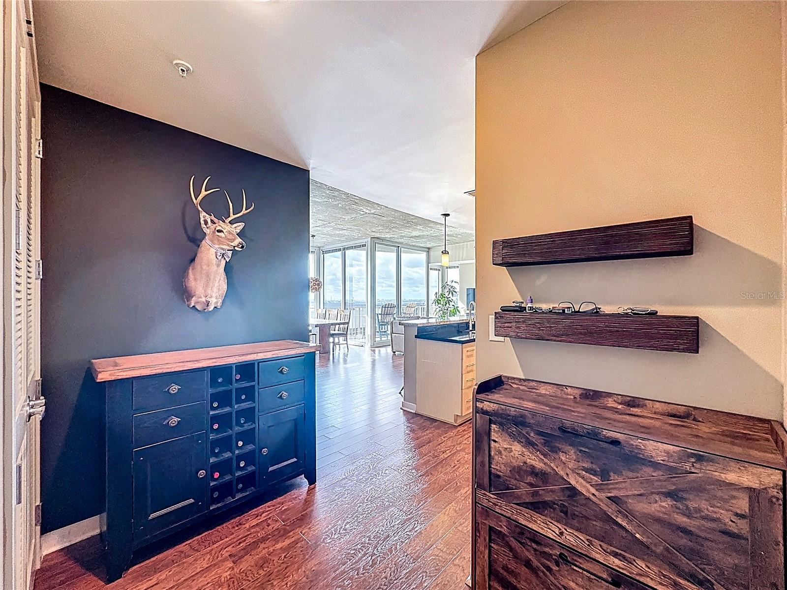 Image 9 of 36 For 155 Court Avenue 2502