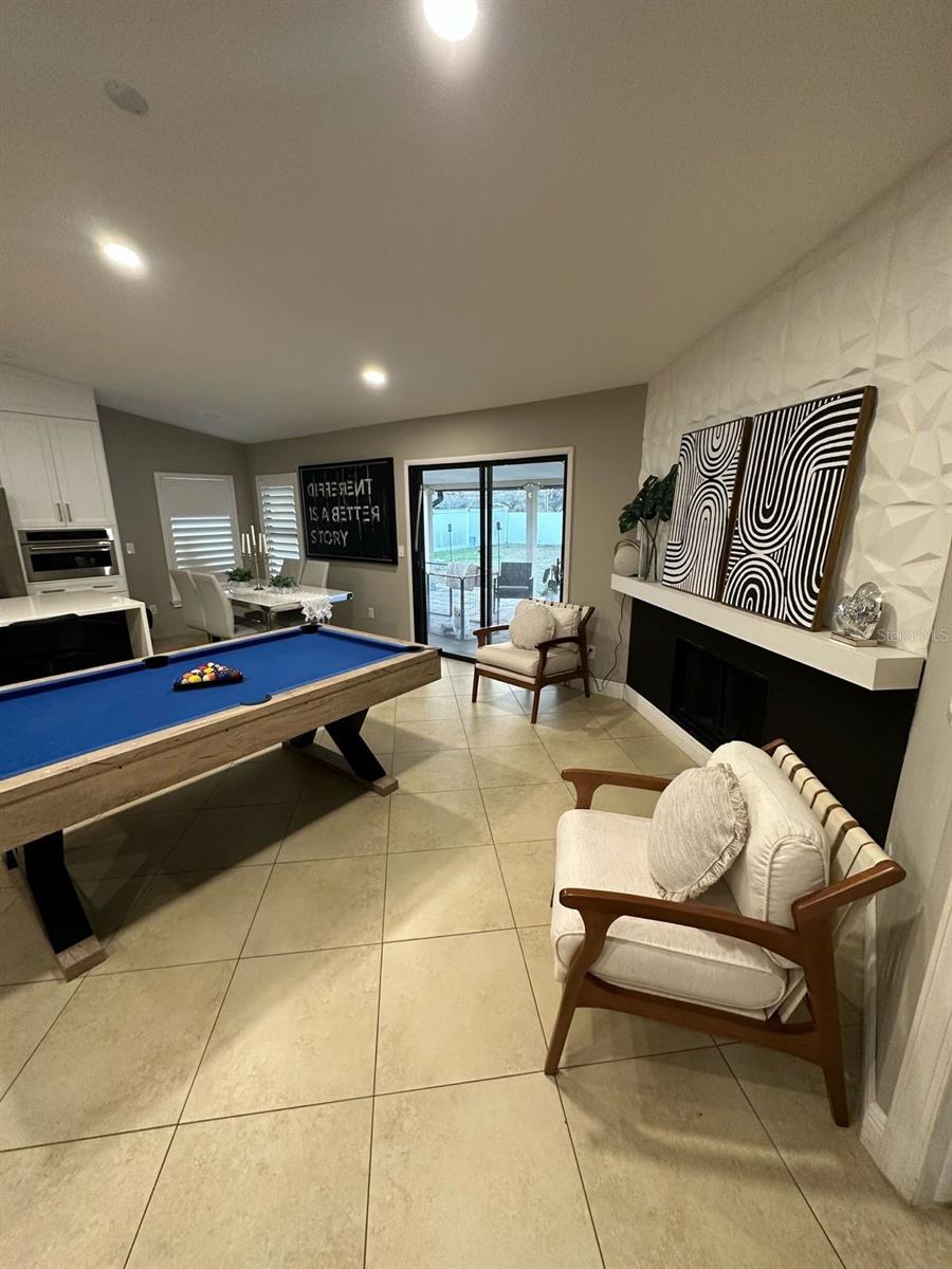 Image 20 of 21 For 8127 Lesia Circle