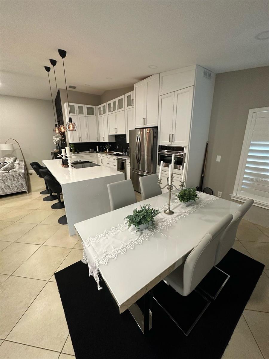 Image 3 of 21 For 8127 Lesia Circle