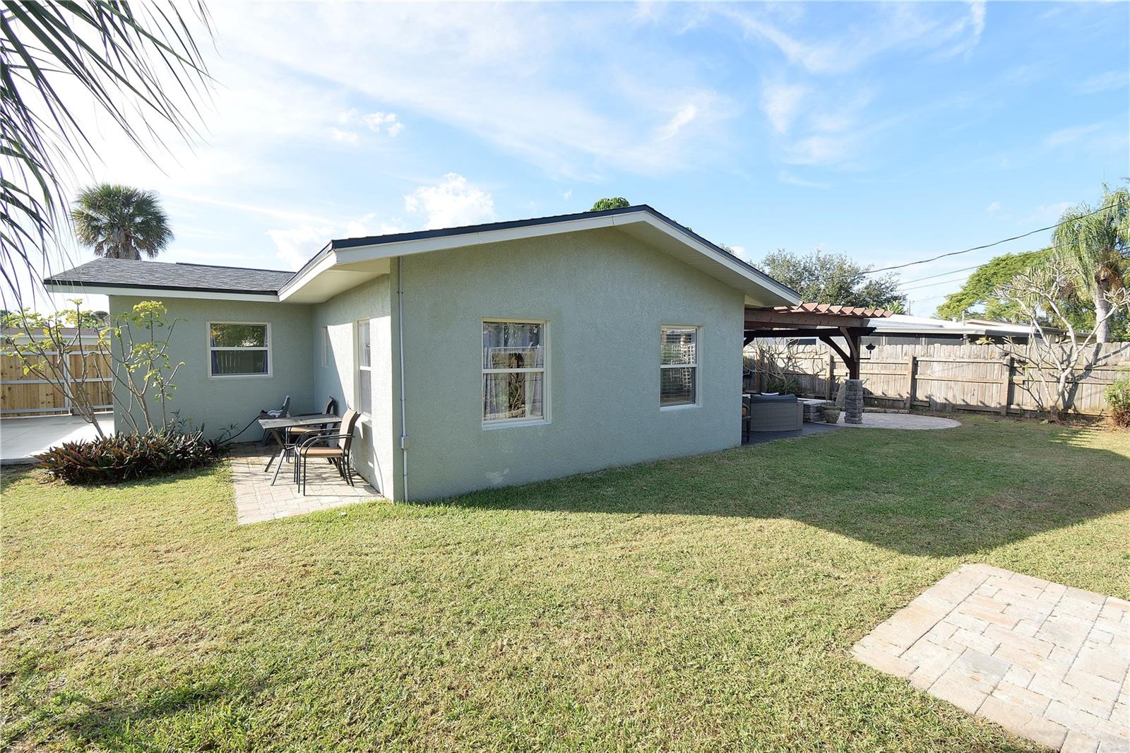 Image 24 of 28 For 833 Chickasaw Avenue