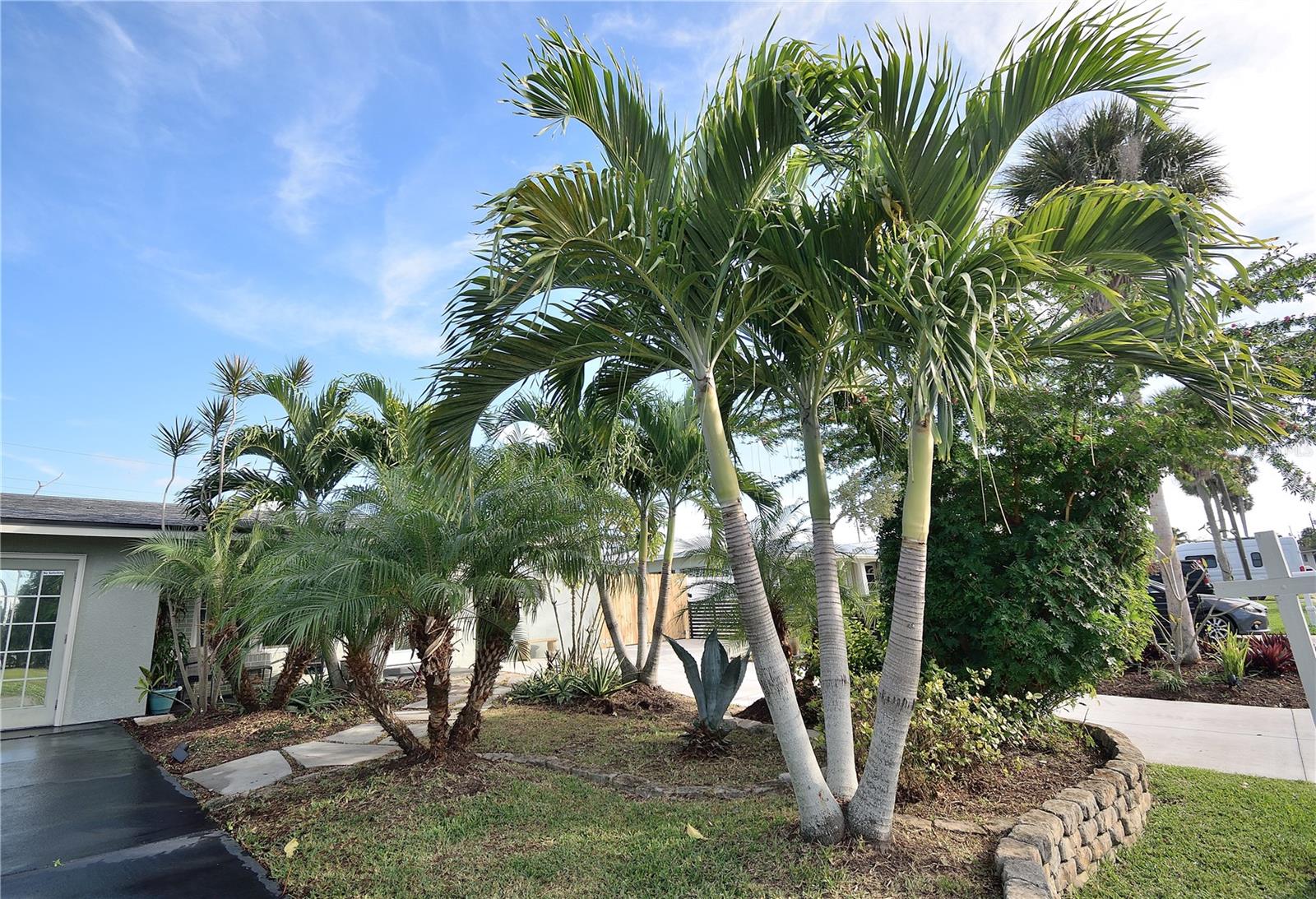 Image 26 of 28 For 833 Chickasaw Avenue