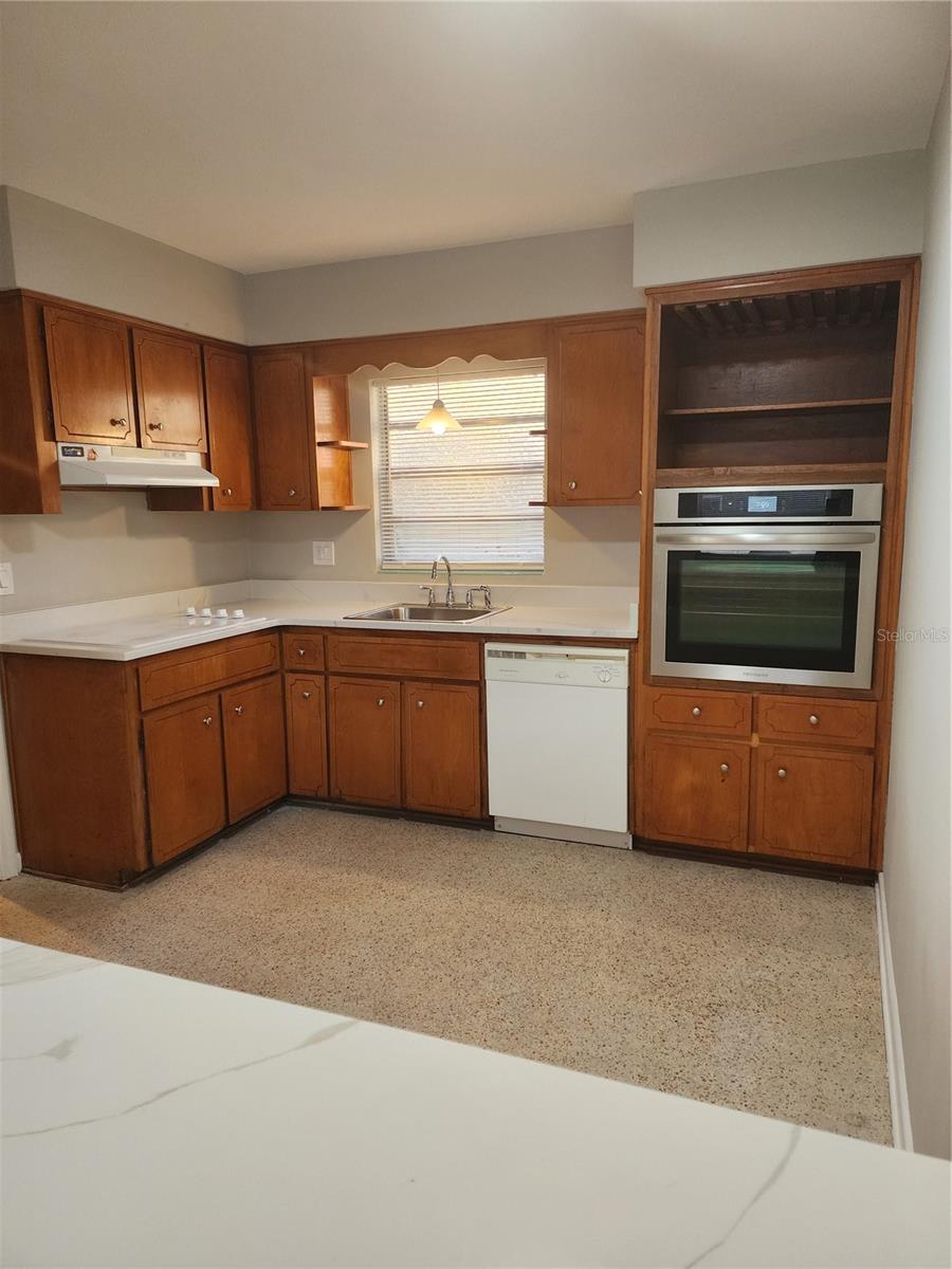 Image 5 of 10 For 1641 Amelia Street