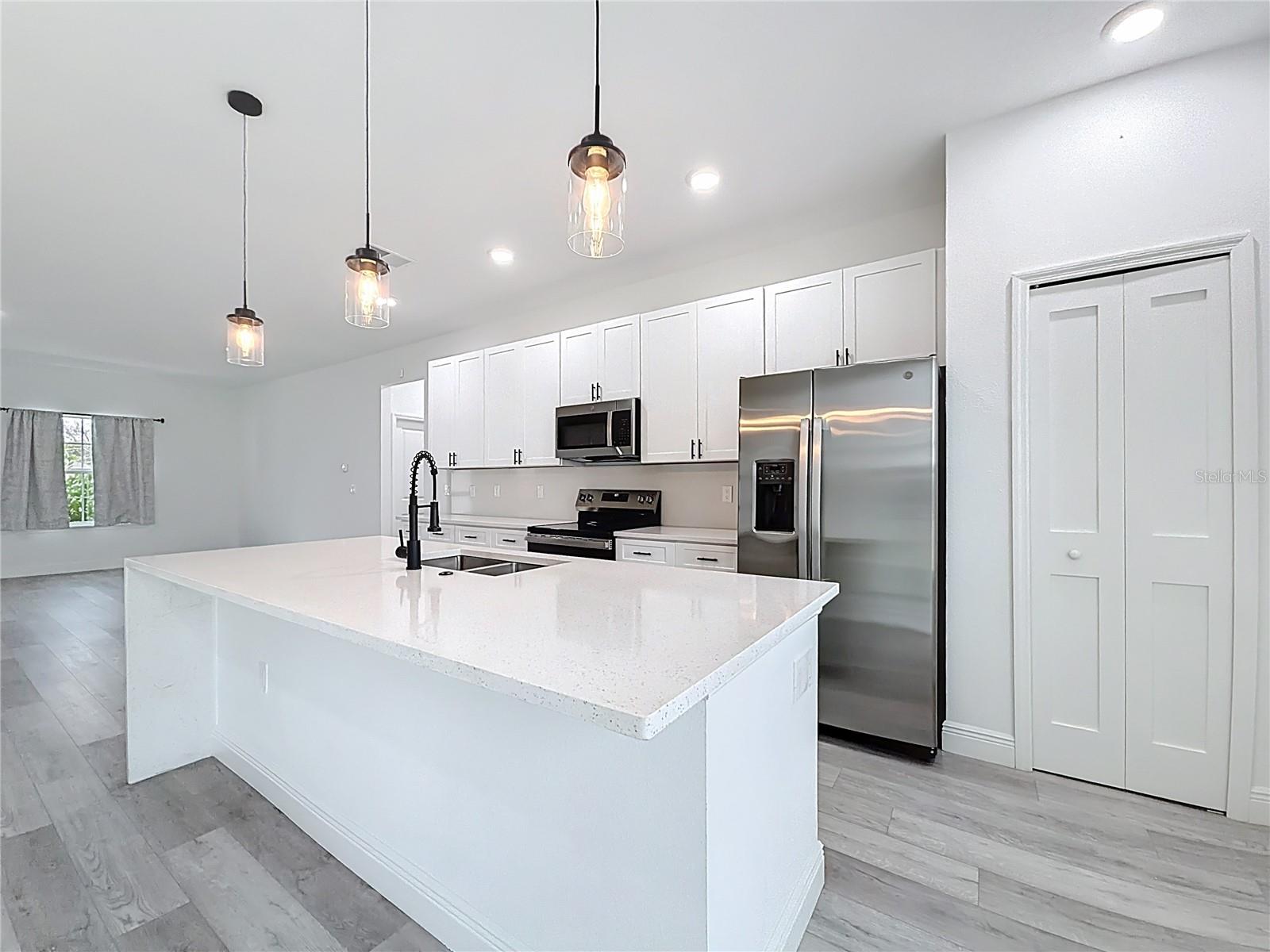 Image 10 of 43 For 328 Marion Oaks Crse