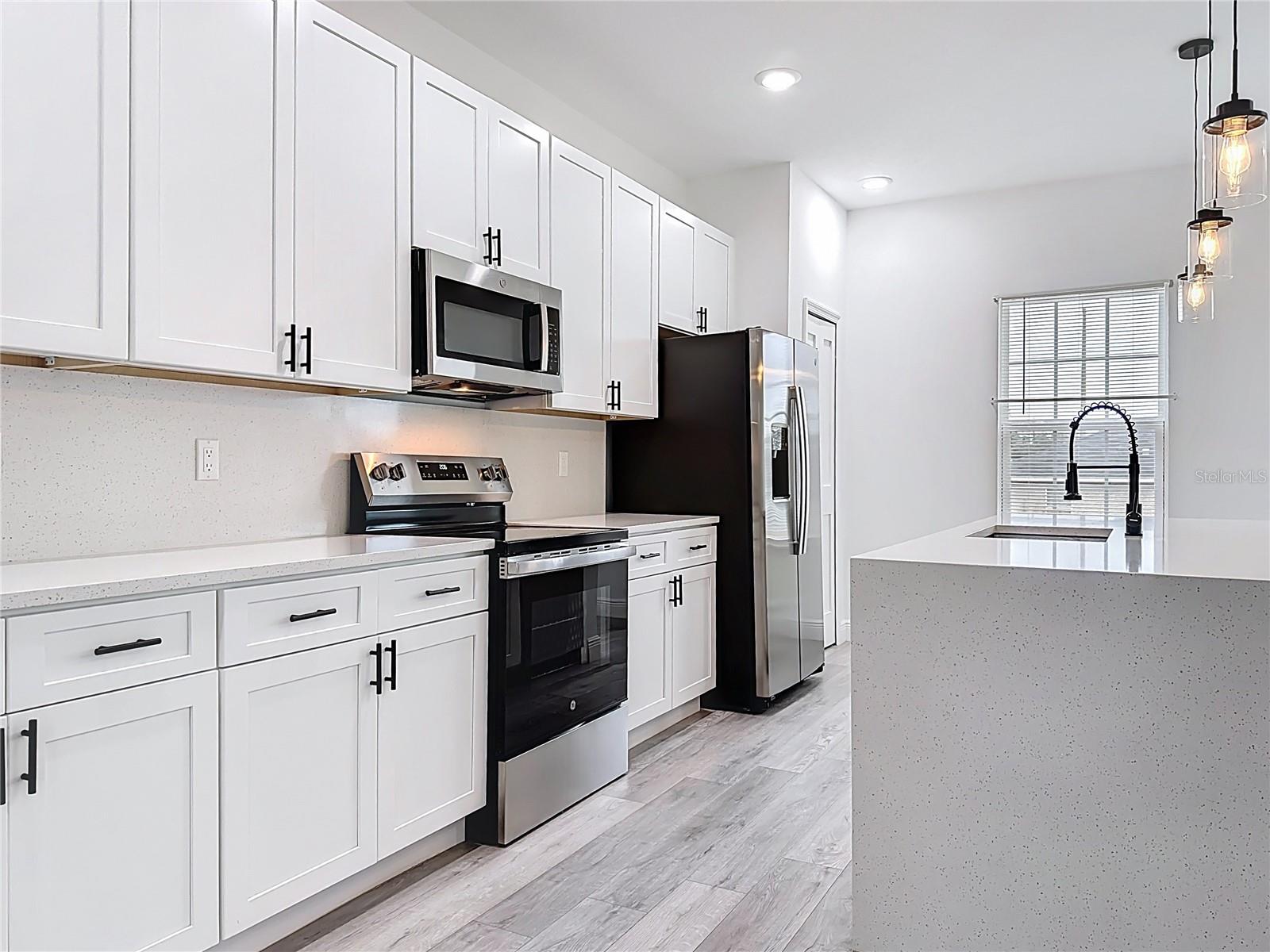 Image 4 of 43 For 328 Marion Oaks Crse