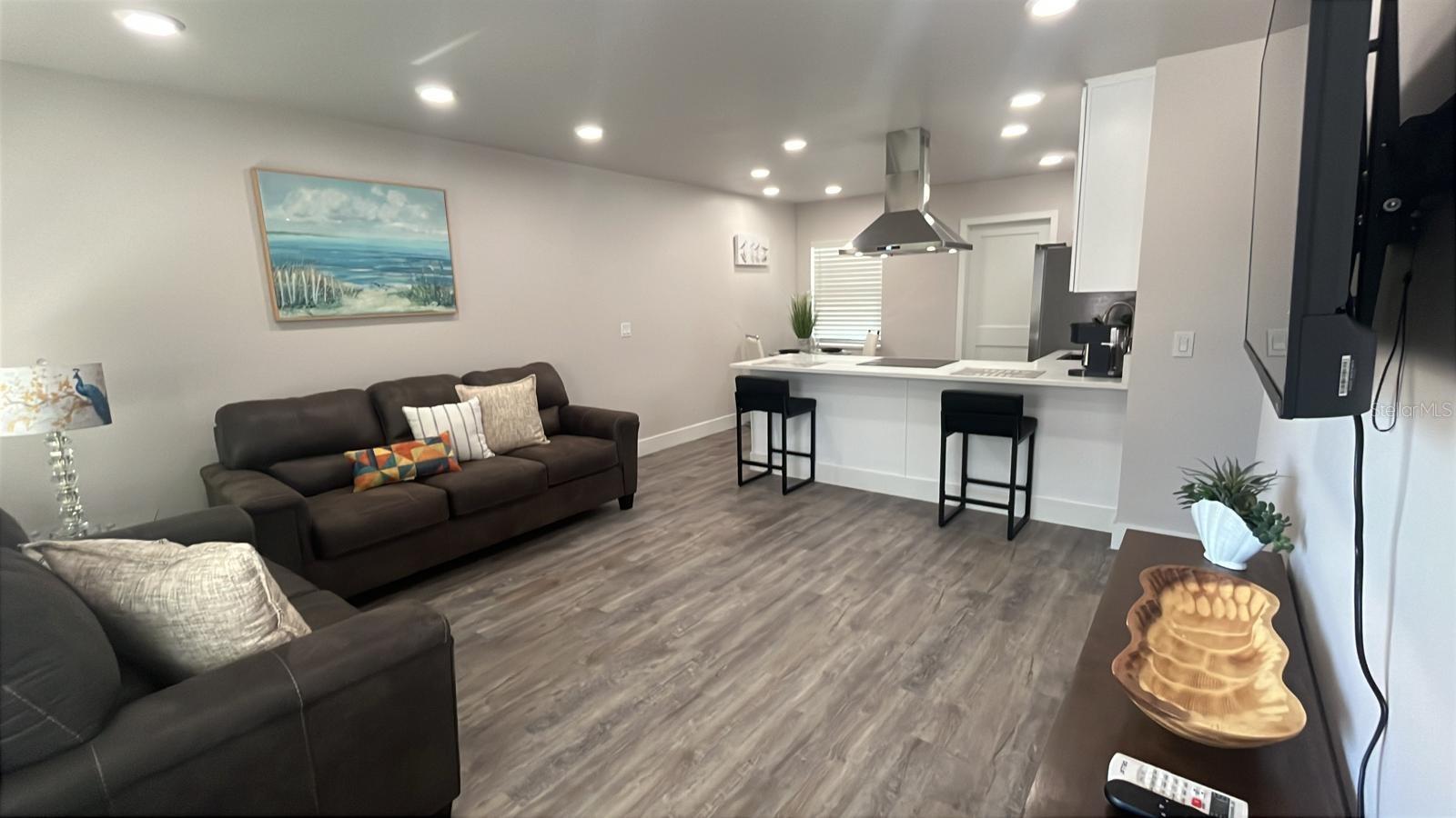 Image 4 of 20 For 6855 Gulf Winds Drive