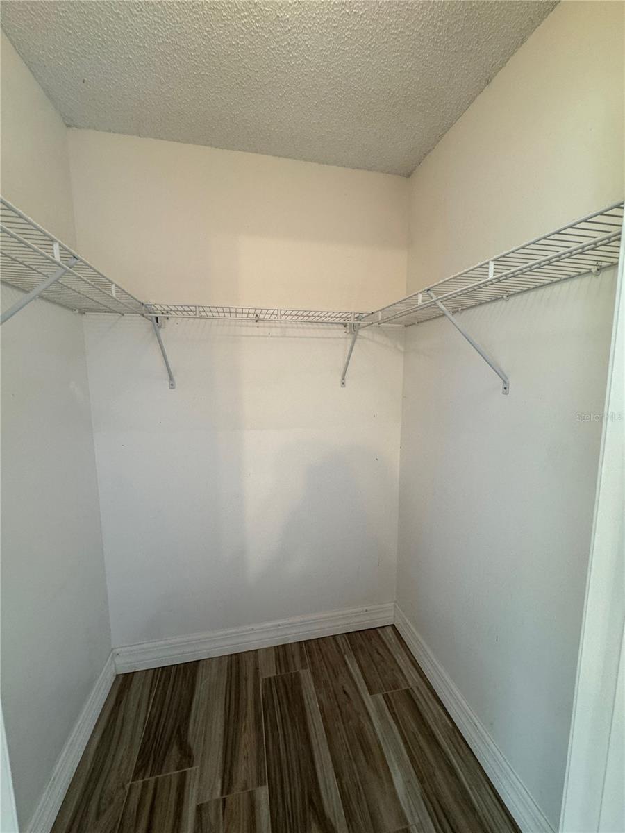 Image 11 of 23 For 7556 Hidden Hollow Drive