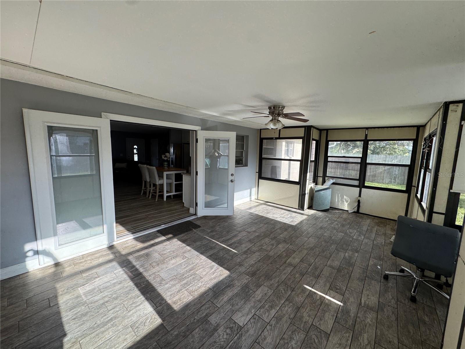 Image 18 of 23 For 7556 Hidden Hollow Drive