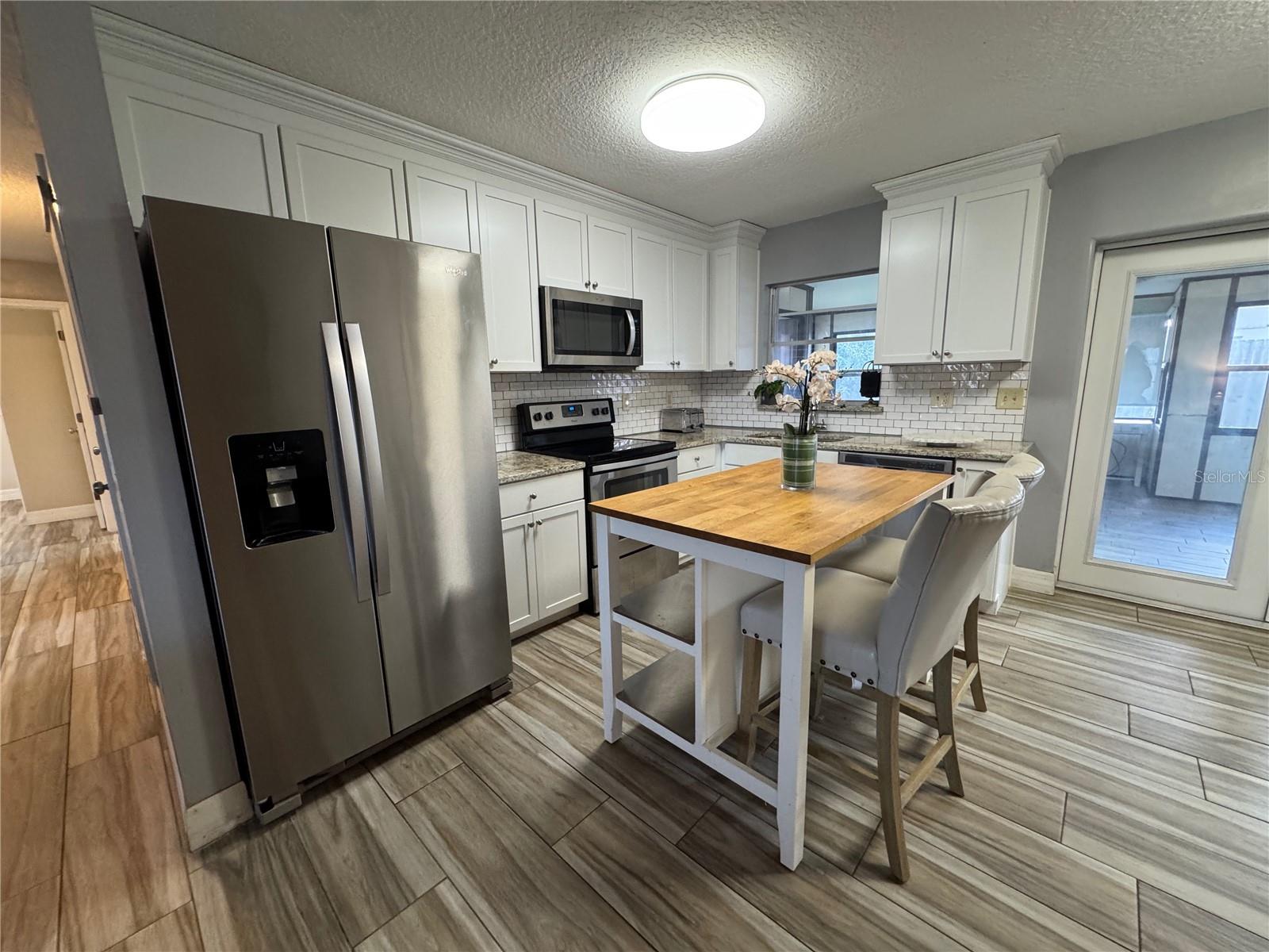 Image 6 of 23 For 7556 Hidden Hollow Drive