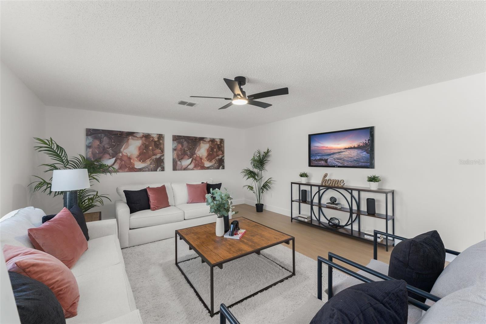 Image 10 of 32 For 2661 Howland Boulevard