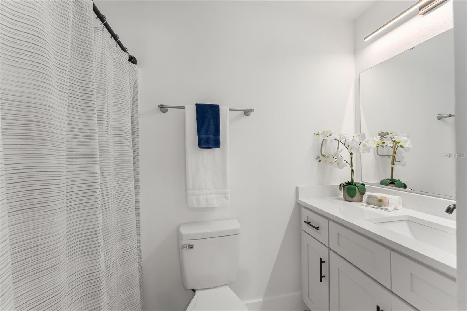 Image 25 of 32 For 2661 Howland Boulevard