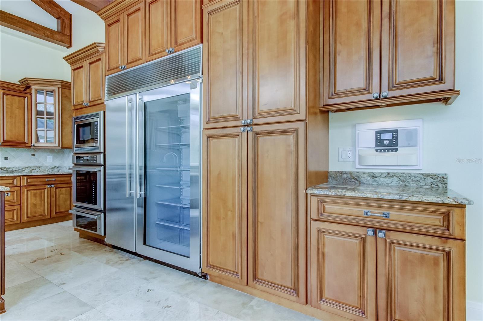 Image 14 of 36 For 18605 Avenue Monaco