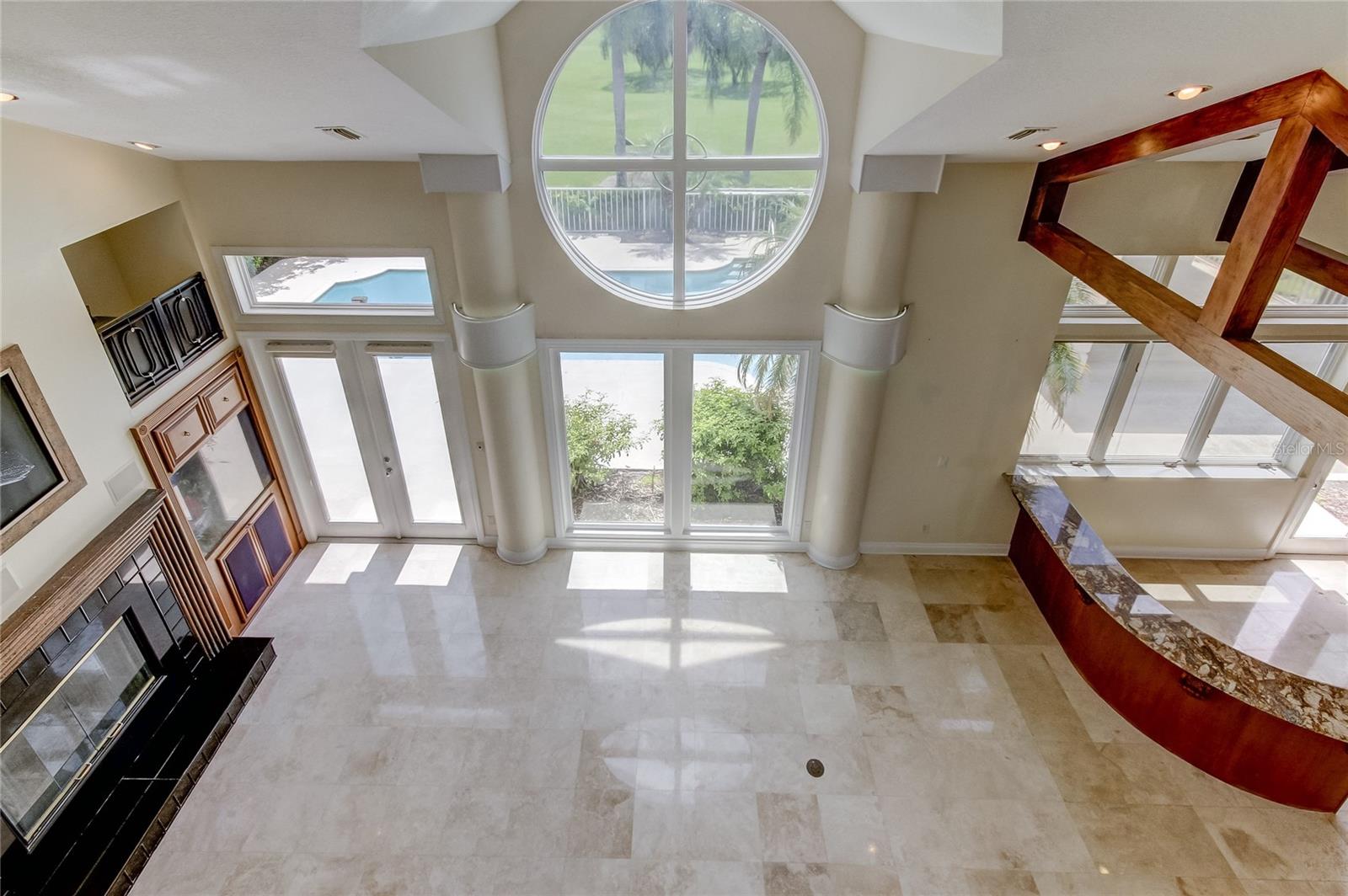 Image 31 of 36 For 18605 Avenue Monaco