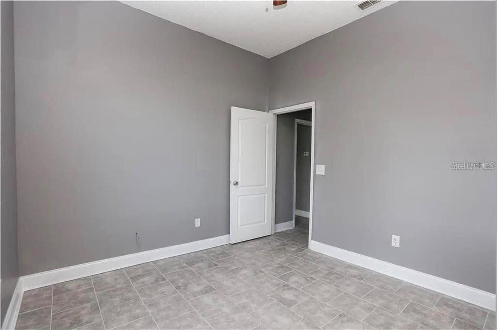 Image 8 of 12 For 12834 Woodbury Glen Drive