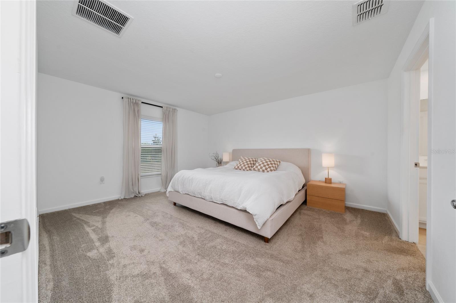 Image 10 of 12 For 4990 Four Strand Court