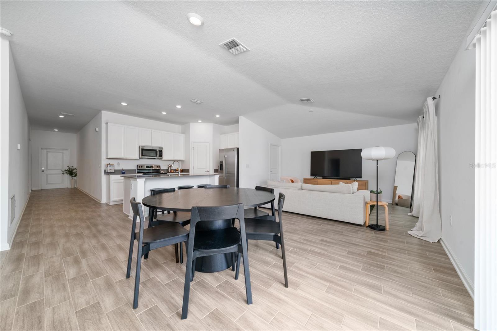 Image 9 of 12 For 4990 Four Strand Court