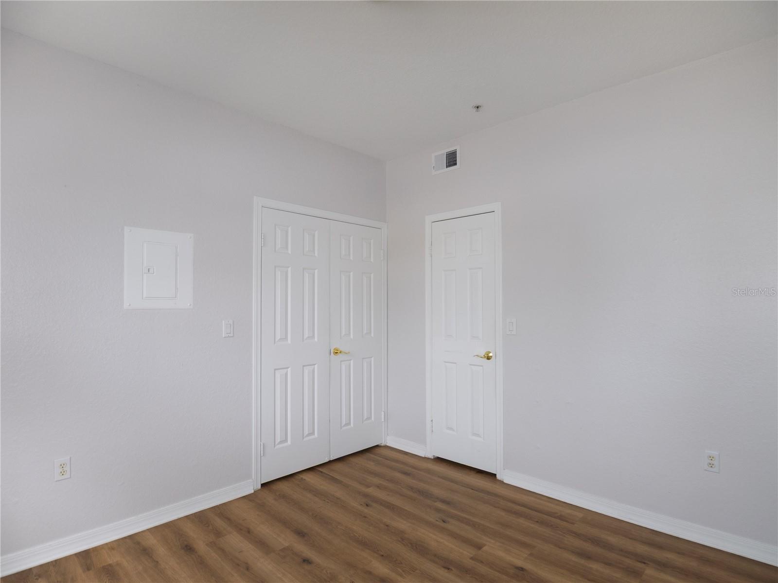 Image 6 of 13 For 2544 Robert Trent Jones Drive 822