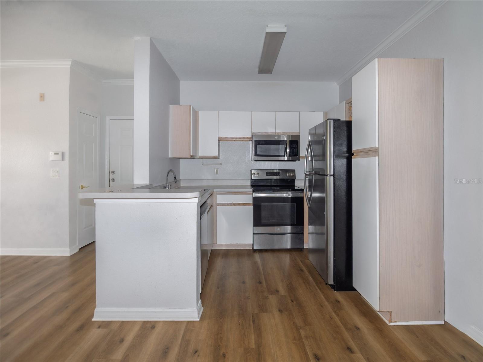 Image 7 of 13 For 2544 Robert Trent Jones Drive 822