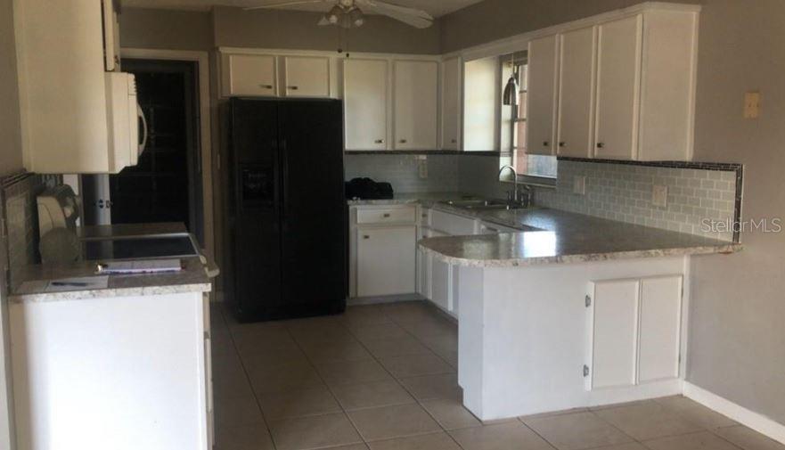 Image 3 of 11 For 2326 York Place