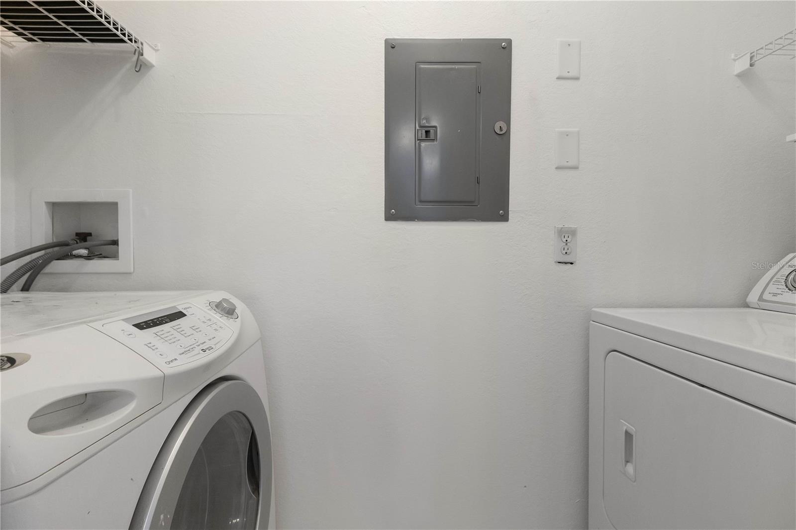 Image 15 of 22 For 1440 Lake Shadow Circle 8302