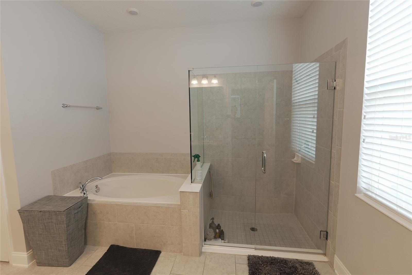 Image 23 of 75 For 3076 Somerset Park Drive