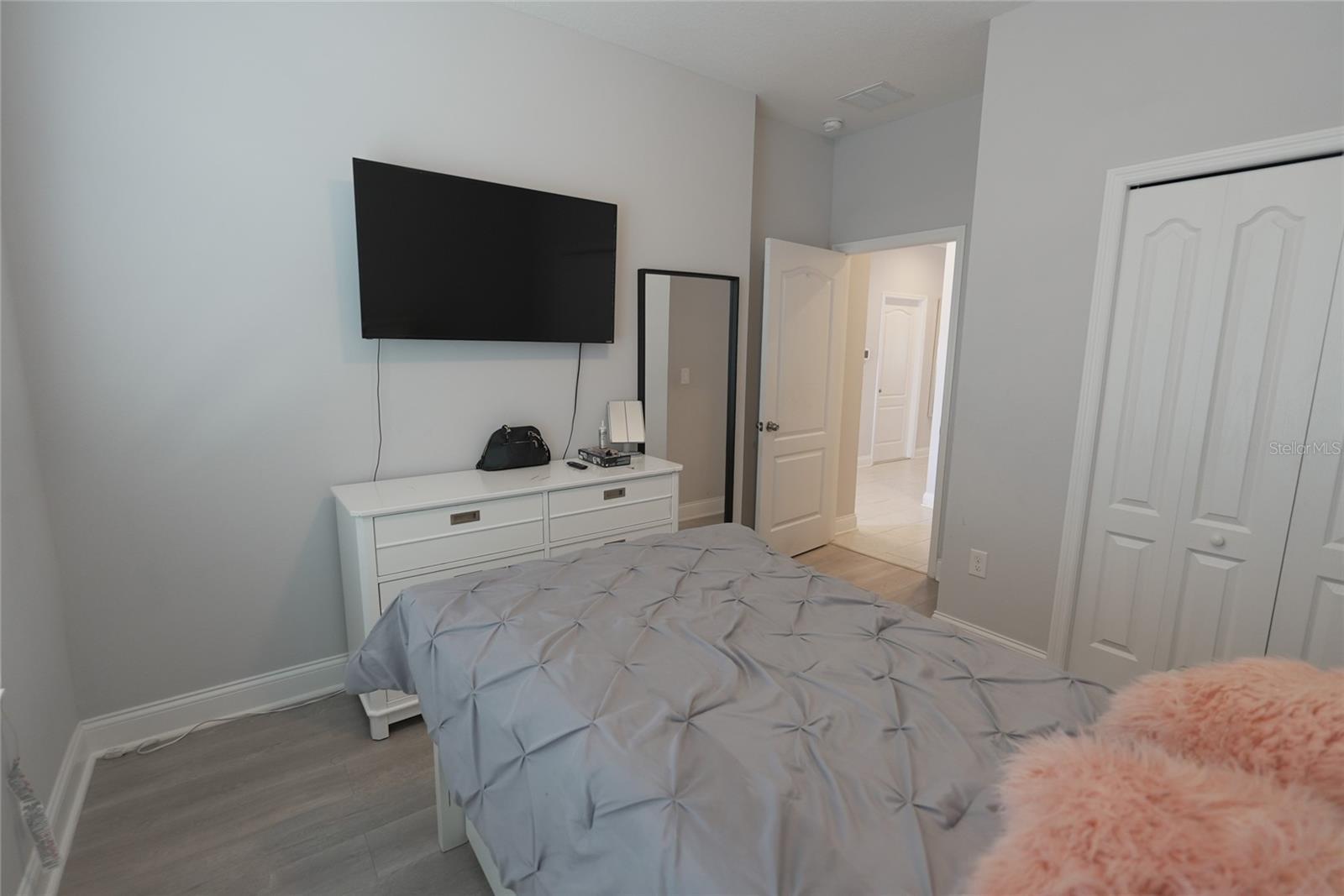 Image 27 of 75 For 3076 Somerset Park Drive