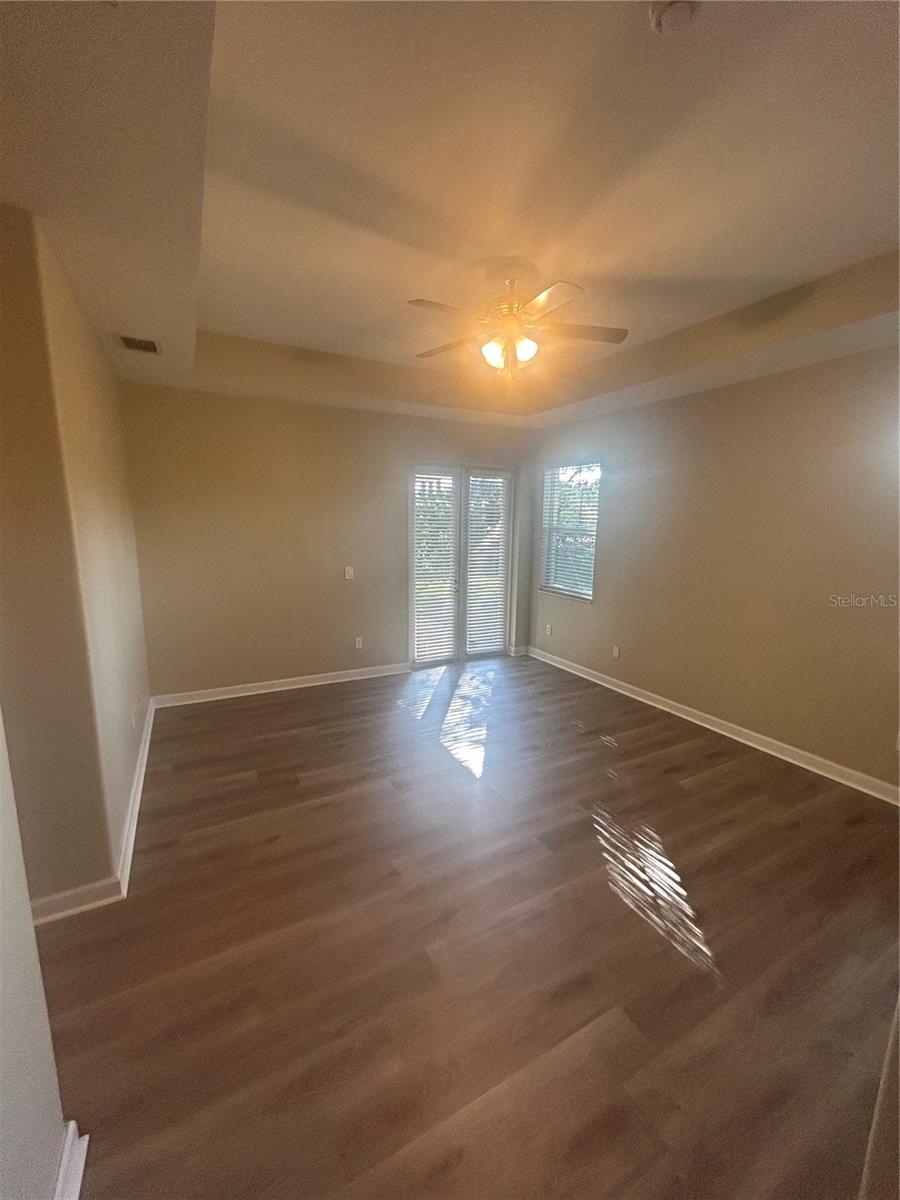 Image 10 of 15 For 10674 Old Hammock Way 01