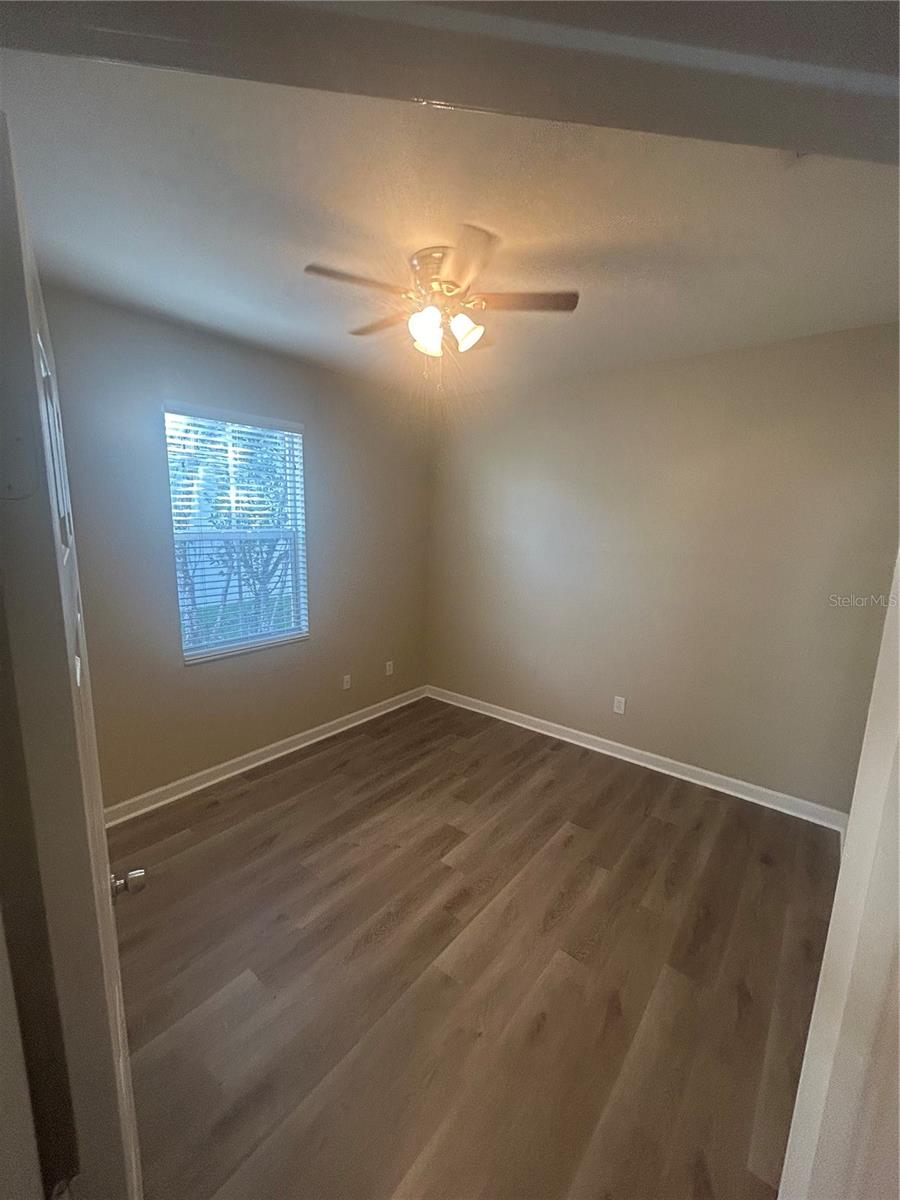 Image 6 of 15 For 10674 Old Hammock Way 01