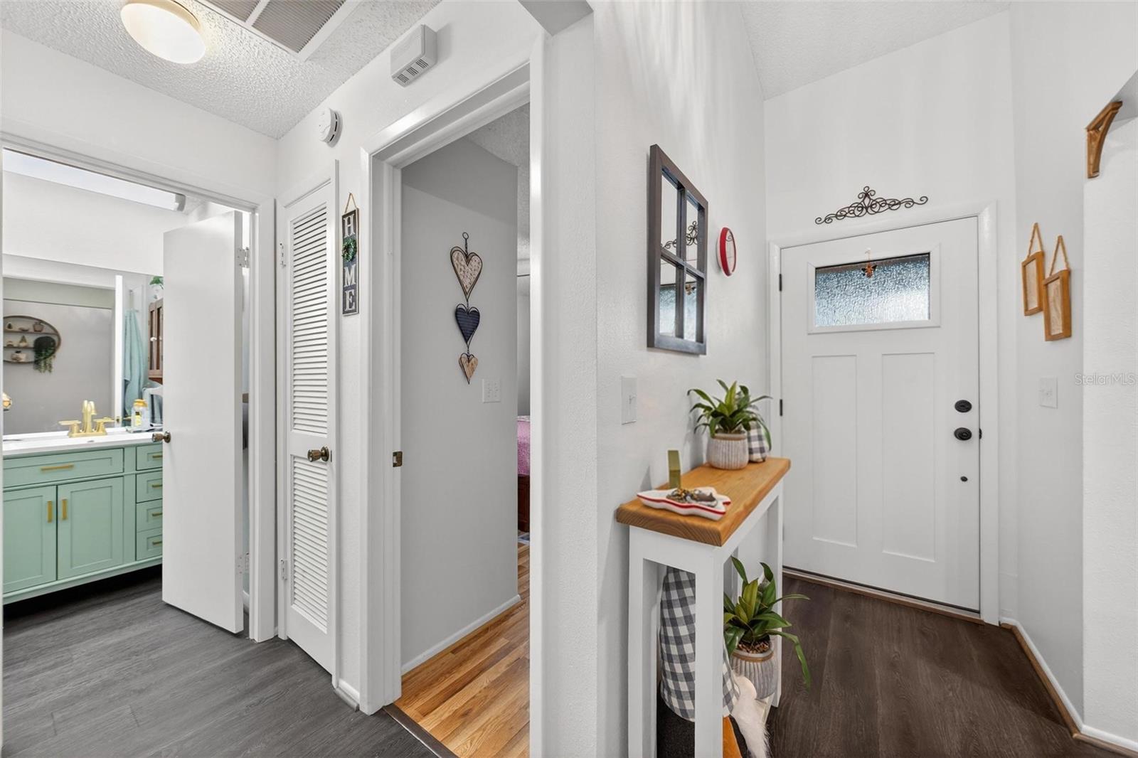 Image 11 of 71 For 6506 Thicket Trail