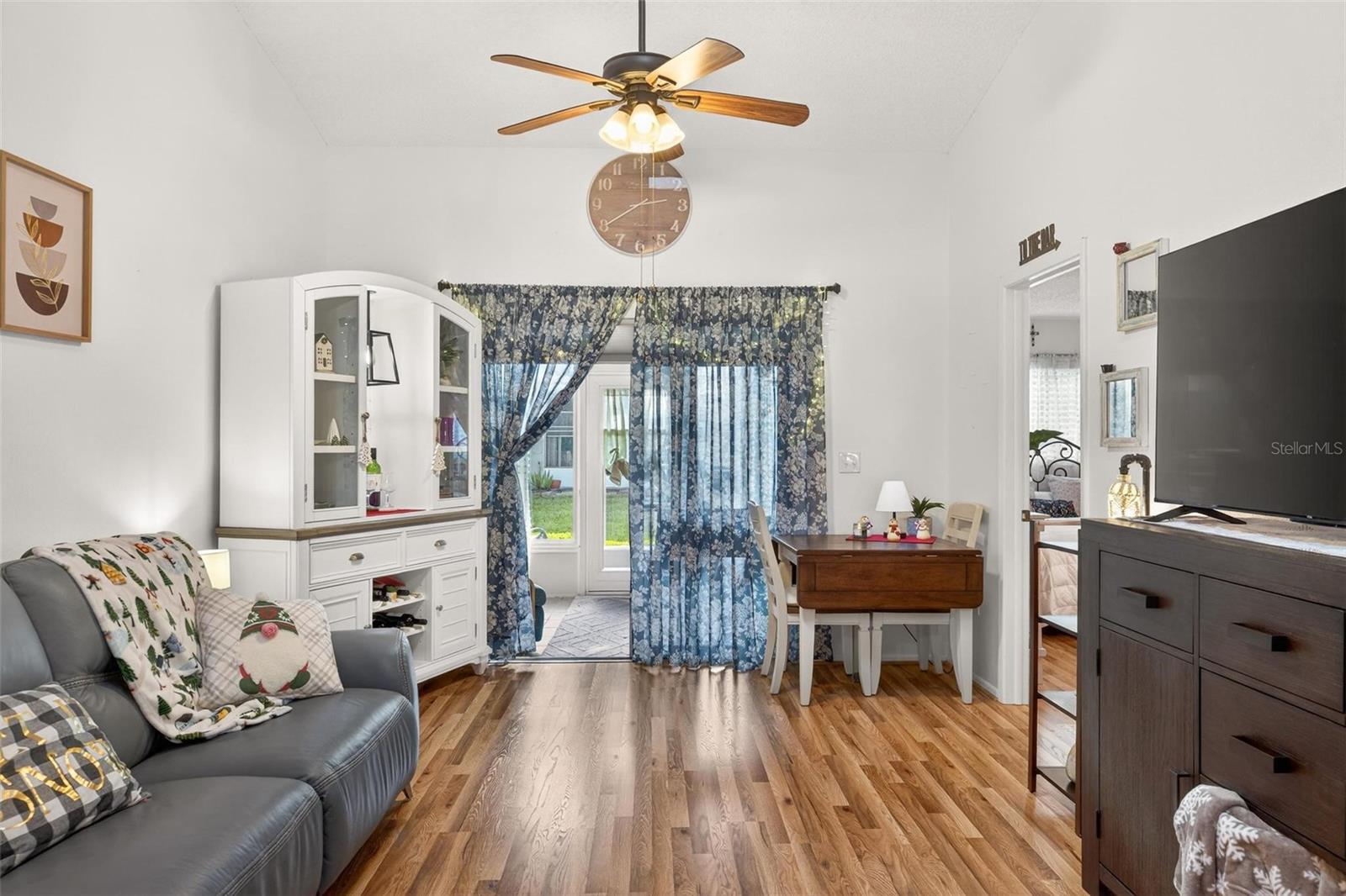 Image 22 of 71 For 6506 Thicket Trail