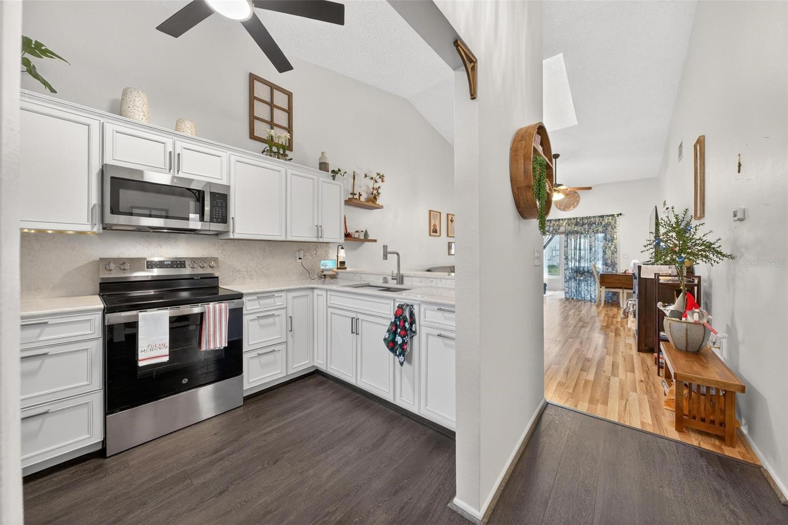 Image 6 of 71 For 6506 Thicket Trail