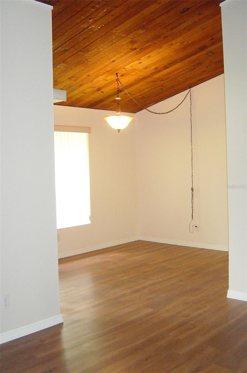 Image 6 of 23 For 200 Maitland Avenue 78