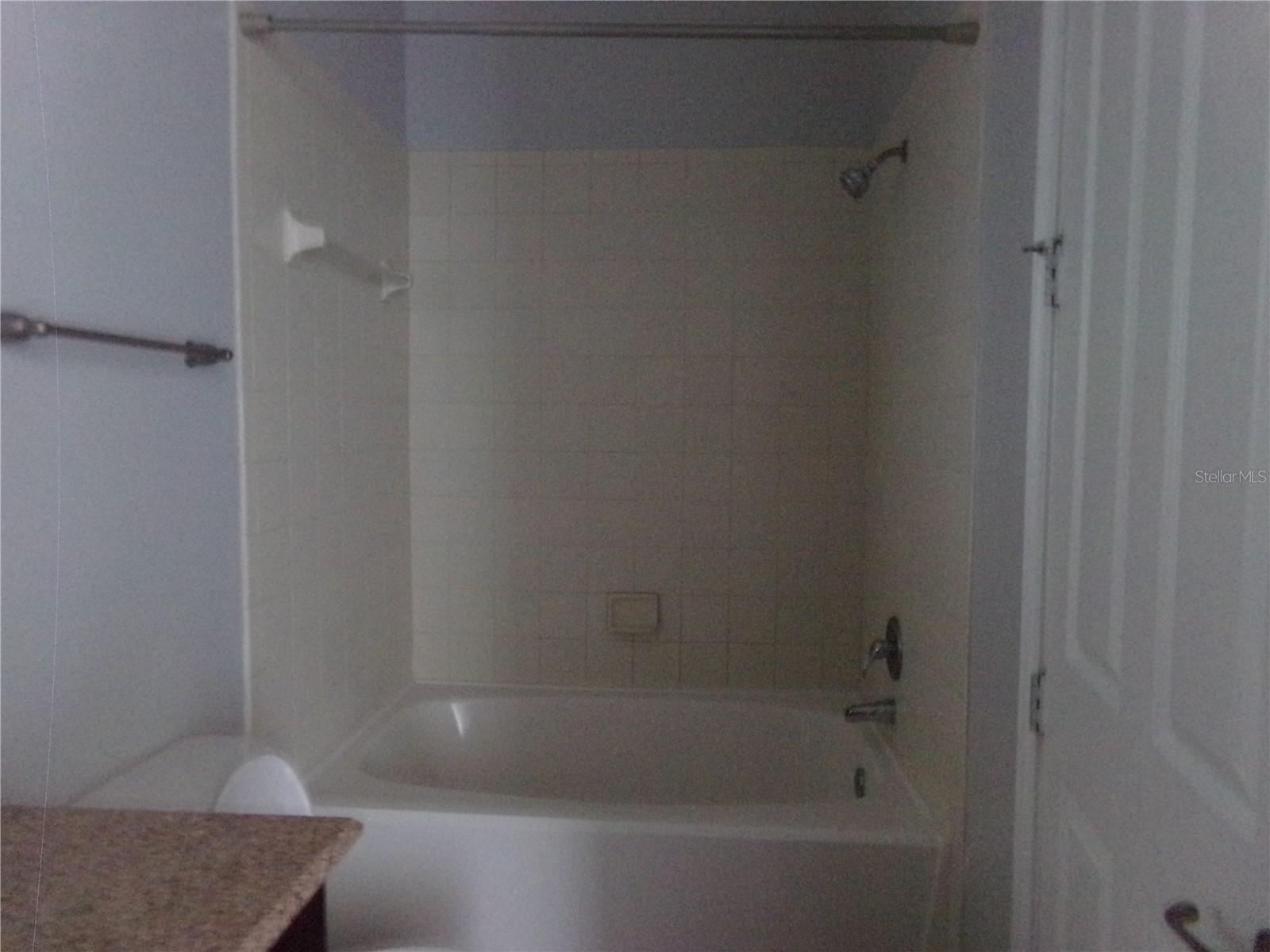 Image 27 of 40 For 1401 Blumberg Blvd  412