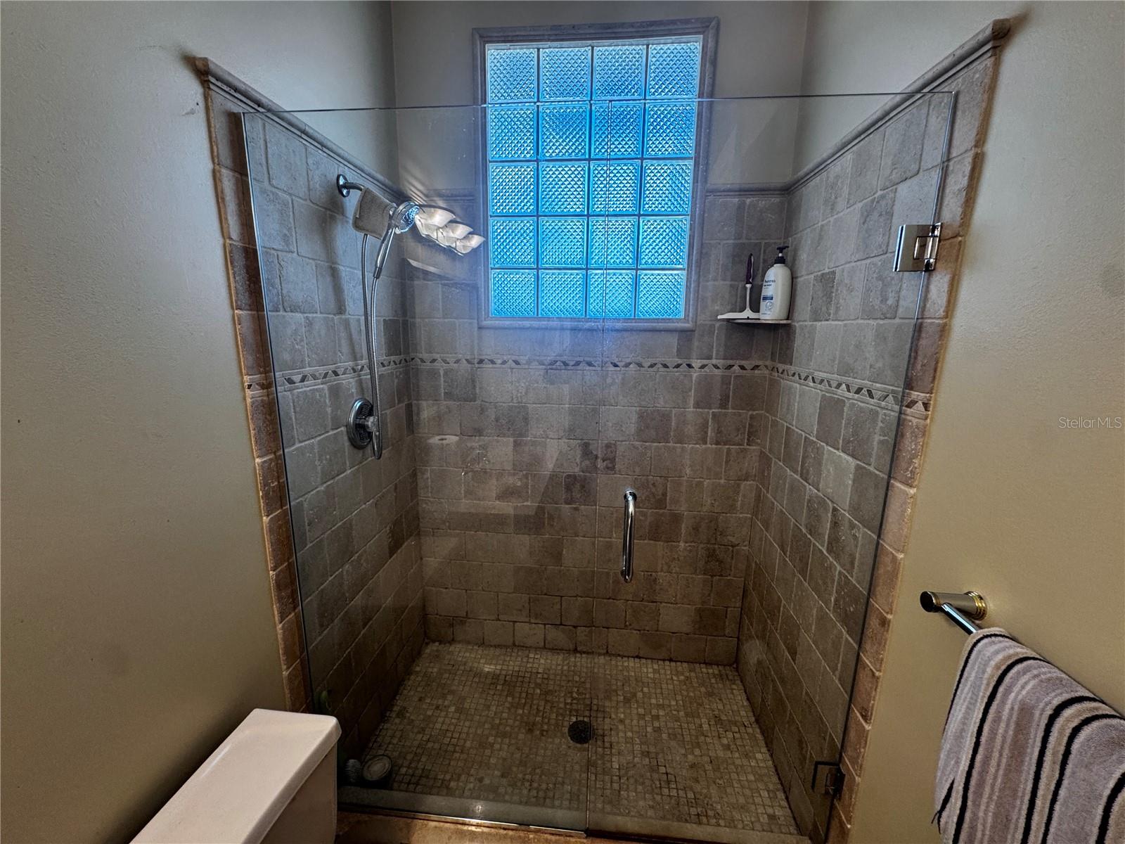 Image 25 of 58 For 2413 Eagle Trace Dr