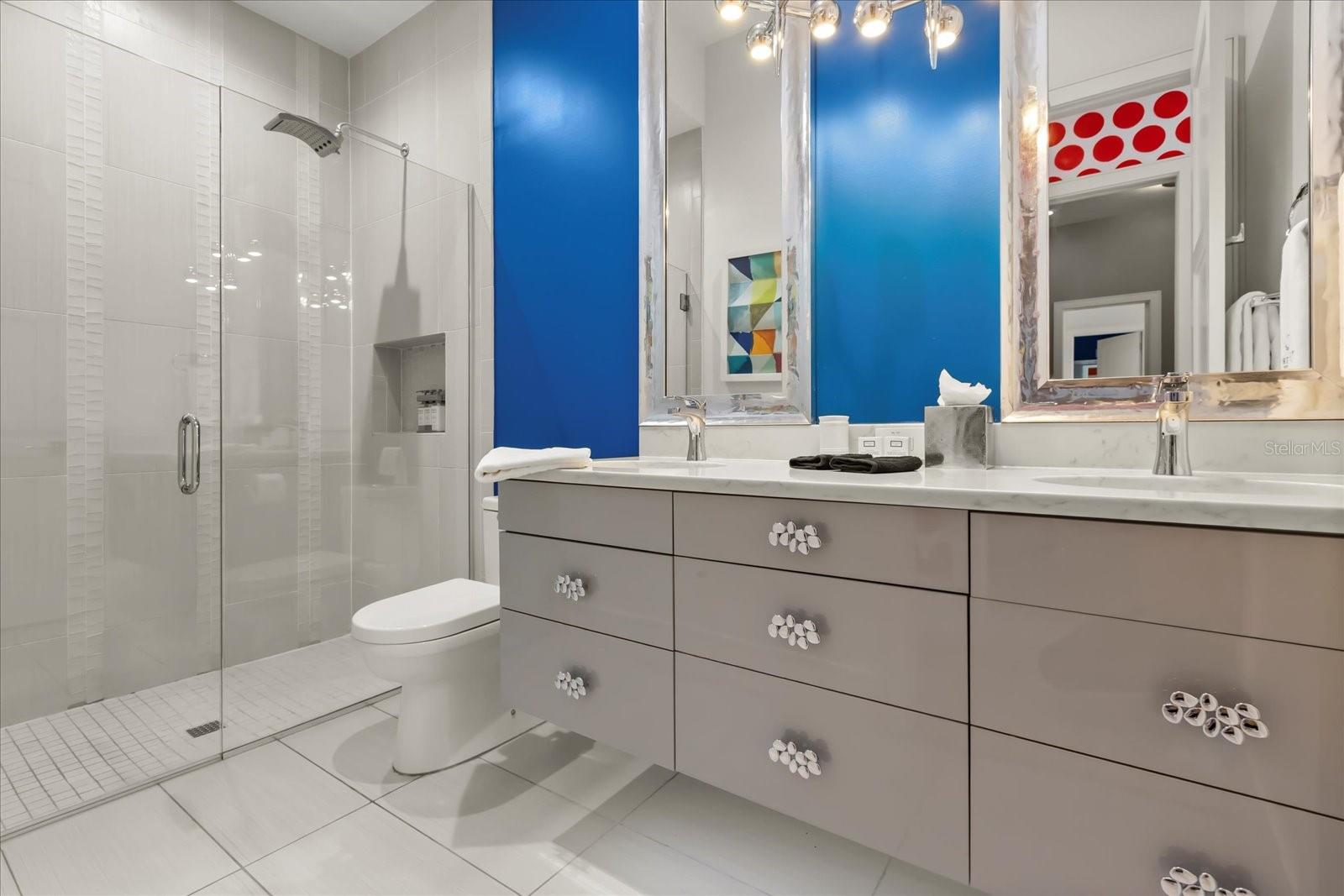 Image 32 of 93 For 350 Muirfield Loop