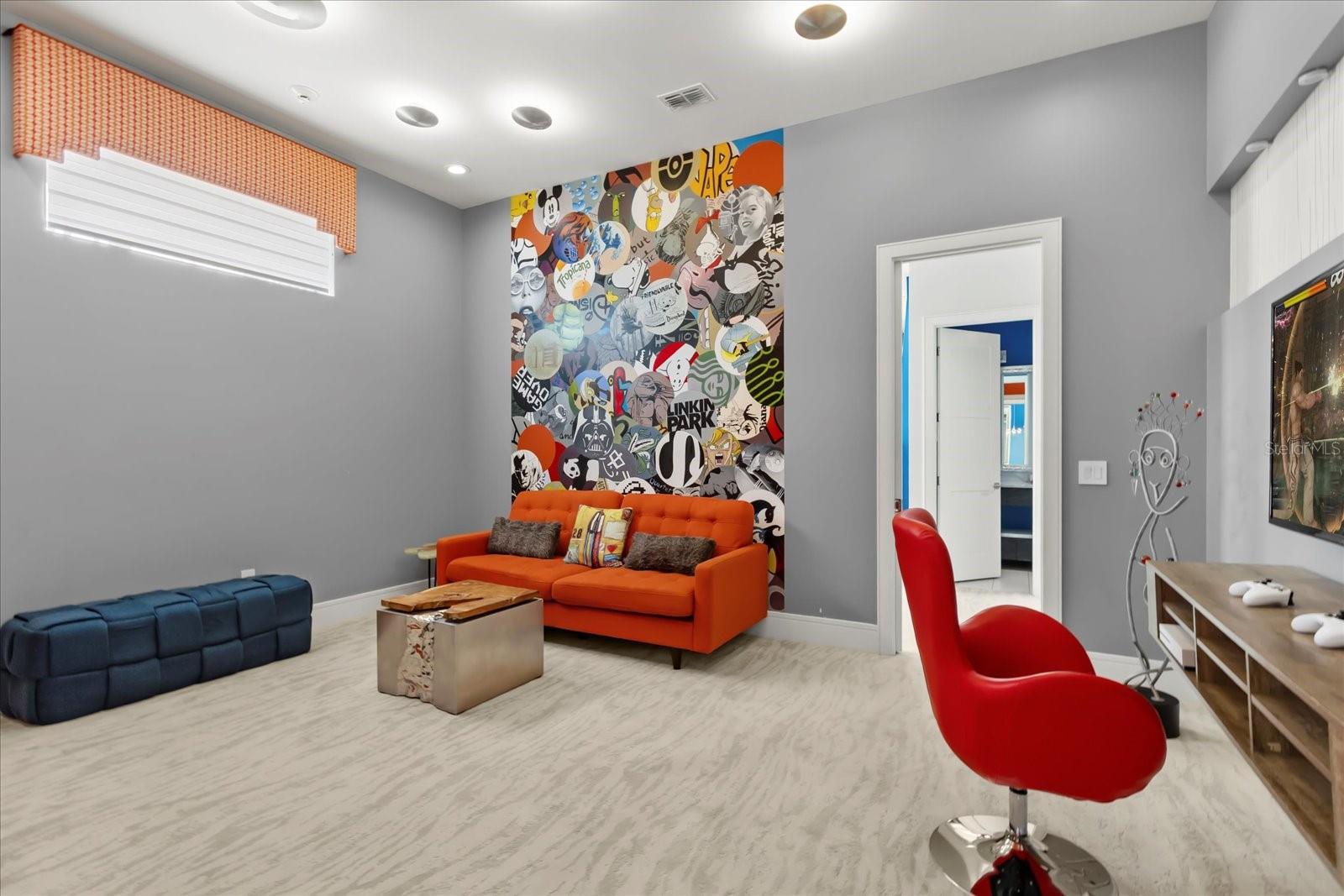 Image 33 of 93 For 350 Muirfield Loop