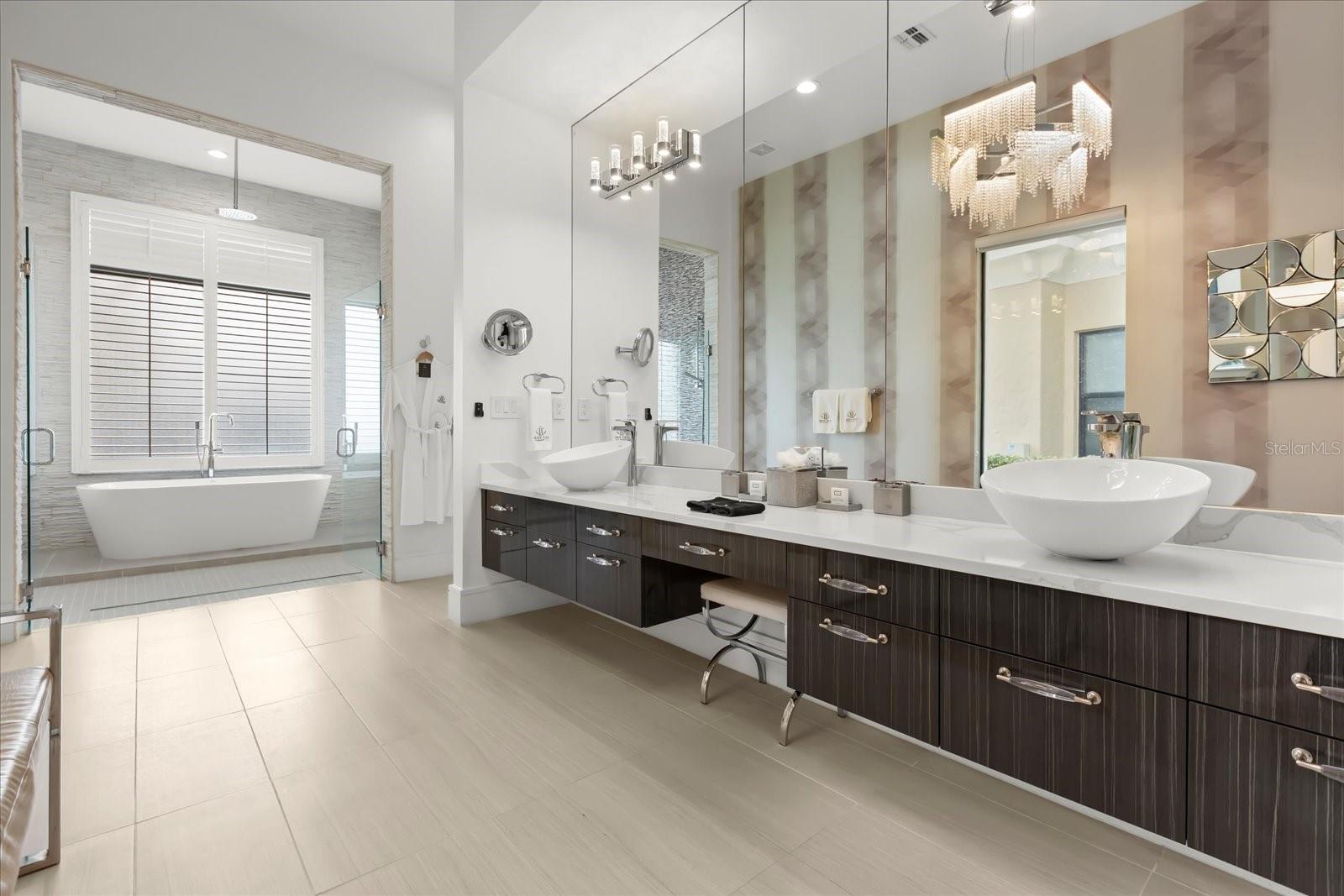 Image 42 of 93 For 350 Muirfield Loop