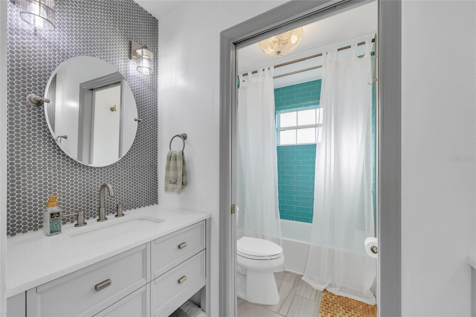 Image 17 of 82 For 11243 Preston Cove Road