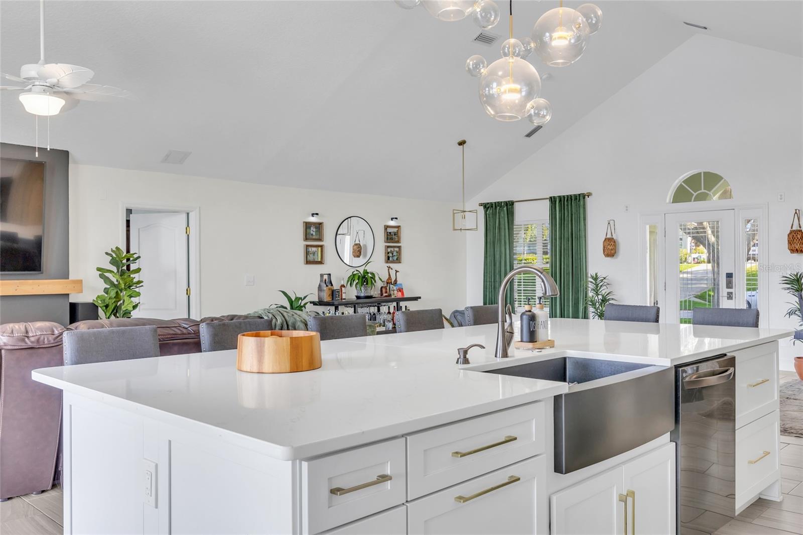 Image 34 of 82 For 11243 Preston Cove Road