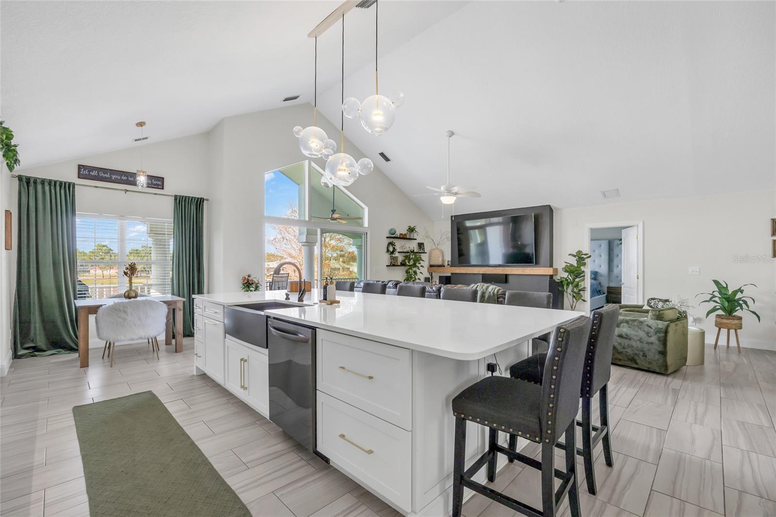 Image 48 of 82 For 11243 Preston Cove Road