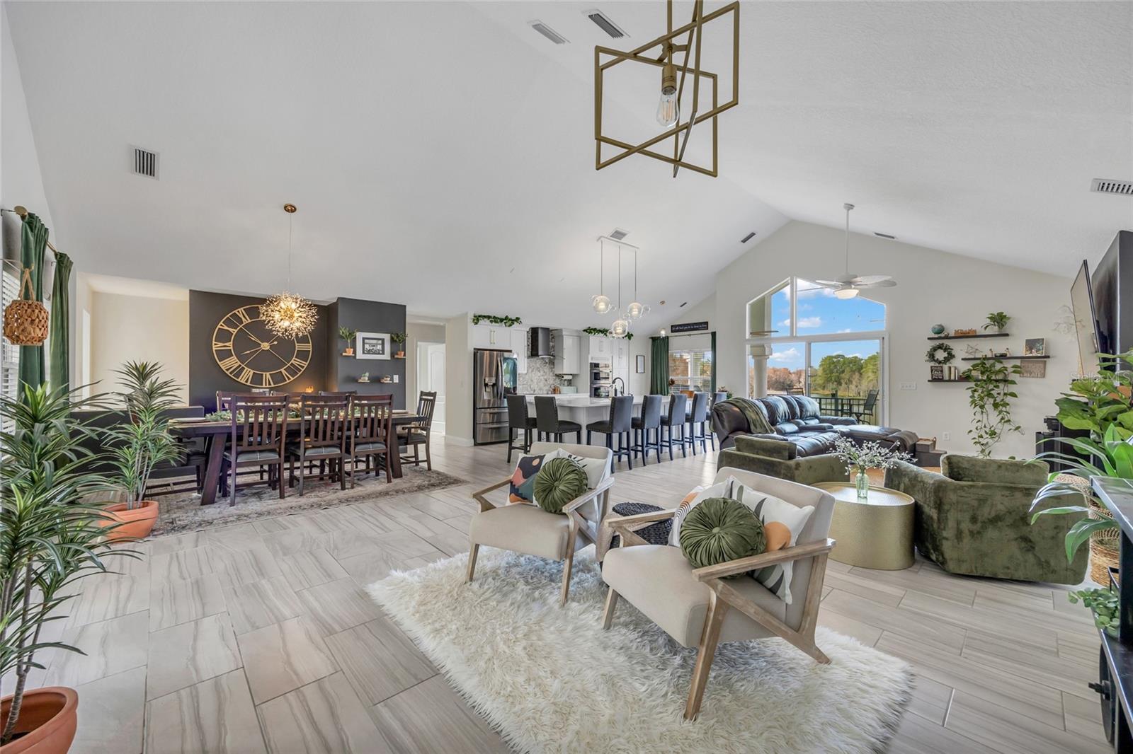 Image 55 of 82 For 11243 Preston Cove Road